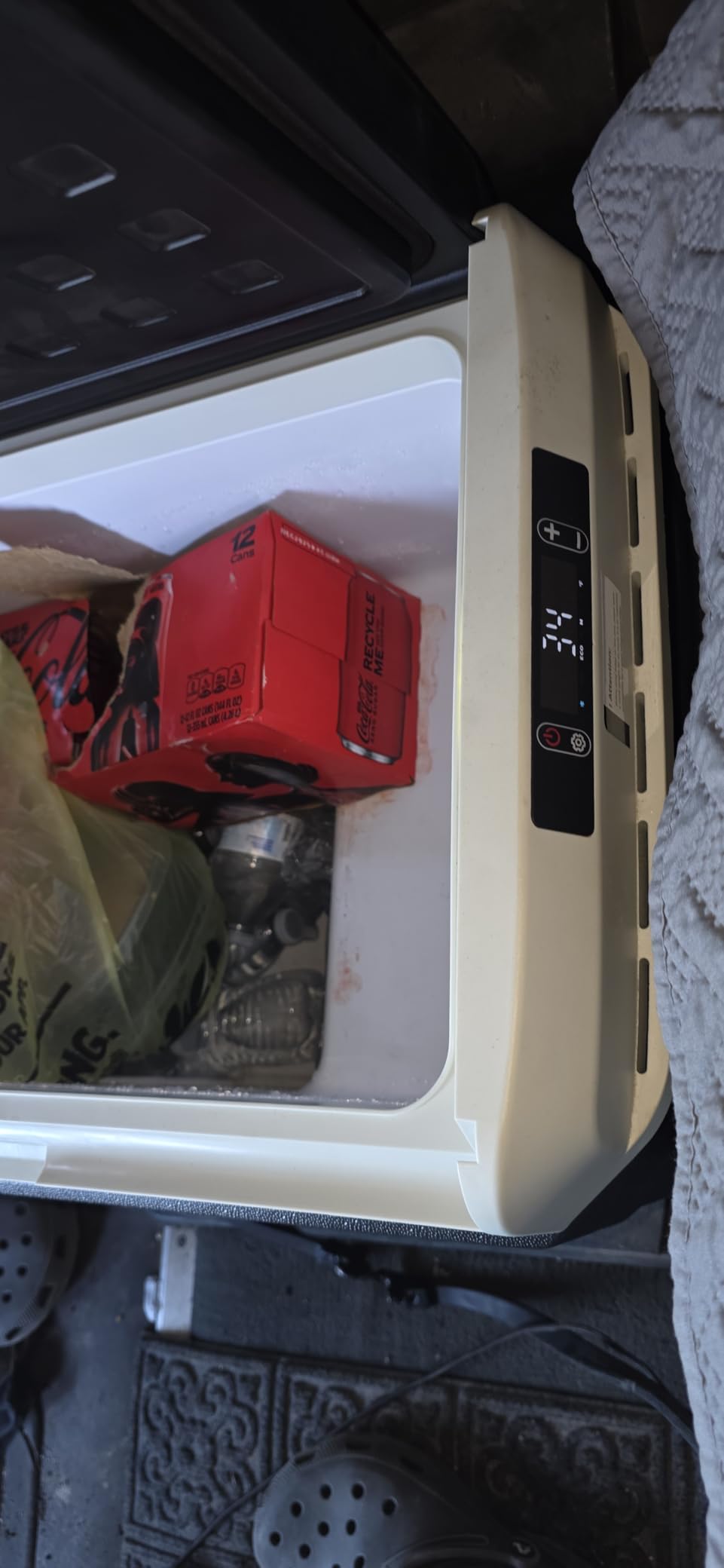 12 Volt Refrigerator, 43 Quart Electric Cooler, Car Fridge 12V/24V DC 100~240V AC, Portable Freezer -4℉~68℉, APP Control, Portable 12V Refrigerator Fridge for Truck, RV, Camping,Travel Customer Review 12 Volt Refrigerator, 43 Quart Electric Cooler, Car Fridge 12V/24V DC 100~240V AC, Portable Freezer -4℉~68℉, APP Control, Portable 12V Refrigerator Fridge for Truck, RV, Camping,Travel - Customer Photo 1