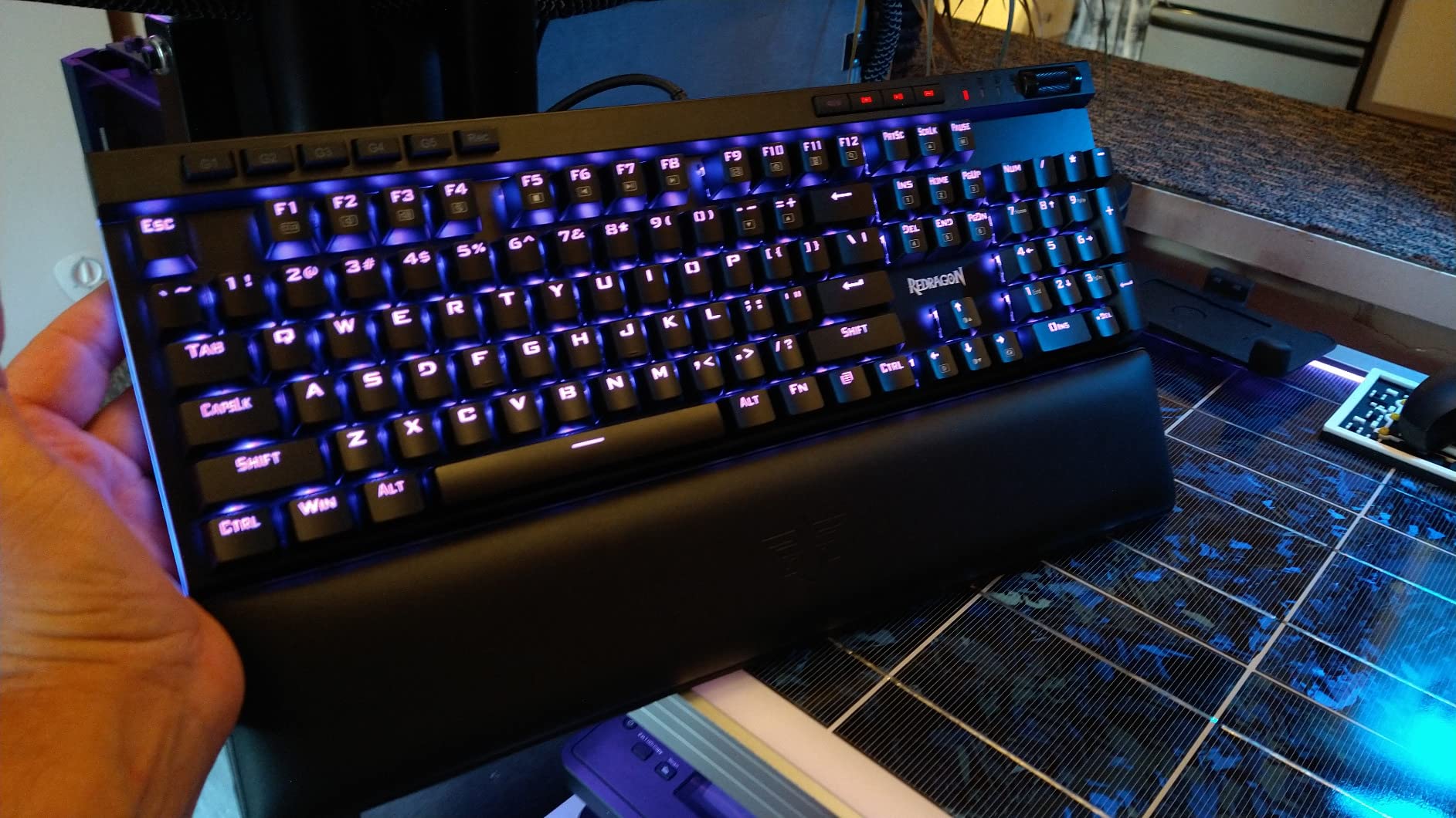 Redragon K580 PRO Wireless RGB Gaming Keyboard, 3-Modes 104 Keys Mechanical Keyboard w/Hot-Swap Socket, Dedicated Media Controls & Onboard Macro Recording, Linear Red Switch Customer Review Redragon K580 PRO Wireless RGB Gaming Keyboard, 3-Modes 104 Keys Mechanical Keyboard w/Hot-Swap Socket, Dedicated Media Controls & Onboard Macro Recording, Linear Red Switch - Customer Photo 2