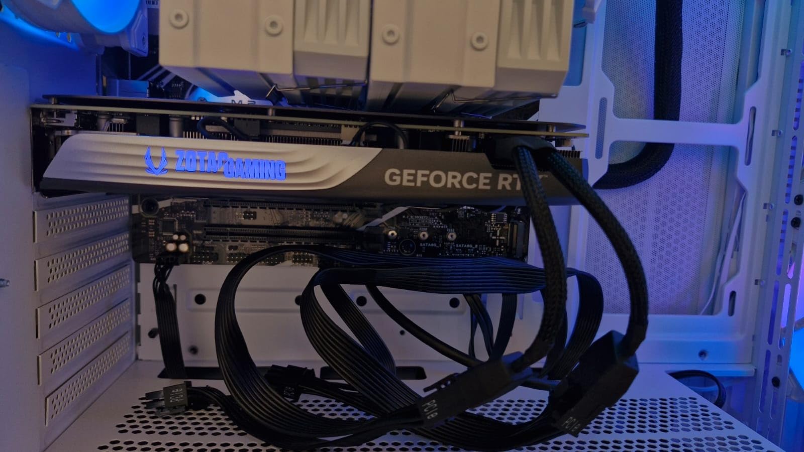 ZOTAC Gaming GeForce RTX 4070 Super Twin Edge DLSS 3 12GB GDDR6X 192-bit 21 Gbps PCIE 4.0 Compact Gaming Graphics Card, IceStorm 2.0 Advanced Cooling, Spectra RGB Lighting, ZT-D40720E-10M - Customer Photo 2