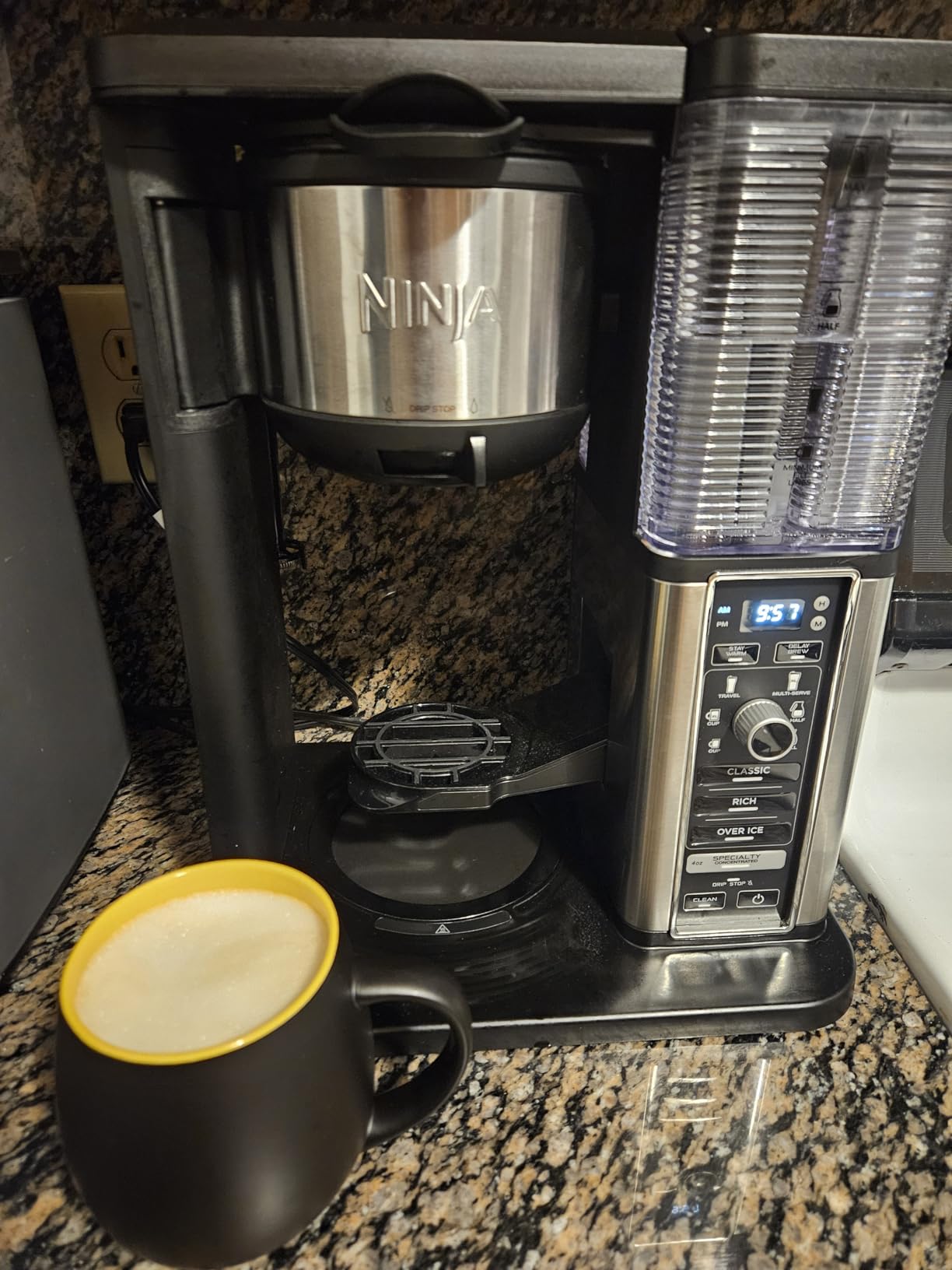 Ninja Hot & Iced XL Coffee Maker with Rapid Cold Brew, 4 Brew Styles, 8 Sizes Small Cup to Travel Mug, Single-Serve Coffee Brewer, 12-Cup Carafe, Permanent Filter, Removable Reservoir, Black, CM371 - Customer Photo 1