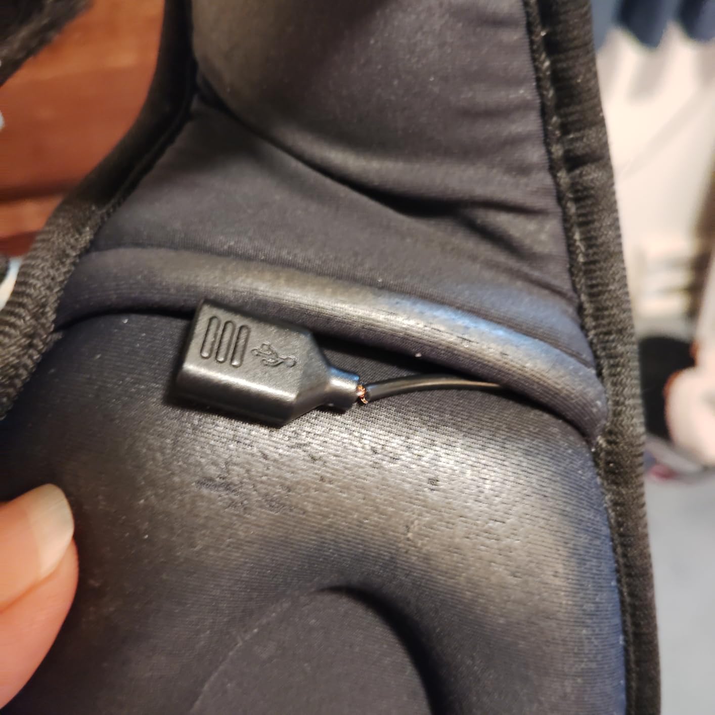 Sleep Headphones,Sleep Mask for Side Sleeper,3D Eye Mask for Sleeping with Stereo Speakers,Bluetooth Headphone,Perfect for Gifts for Women/Men Black Customer Review Sleep Headphones,Sleep Mask for Side Sleeper,3D Eye Mask for Sleeping with Stereo Speakers,Bluetooth Headphone,Perfect for Gifts for Women/Men Black - Customer Photo 3