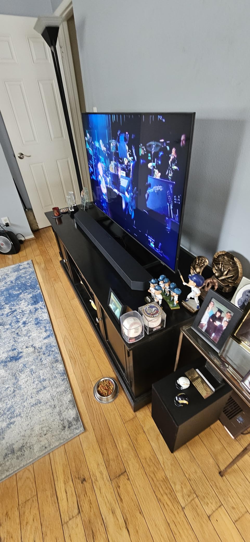 SAMSUNG Q990D 11.1.4ch Soundbar w/Wireless Dolby Atmos Audio, Rear Speaker Included, Q-Symphony, SpaceFit Sound Pro, Adaptive Sound, Game Mode Pro with Alexa Built-in, HW-Q990D/ZA - Customer Photo 3