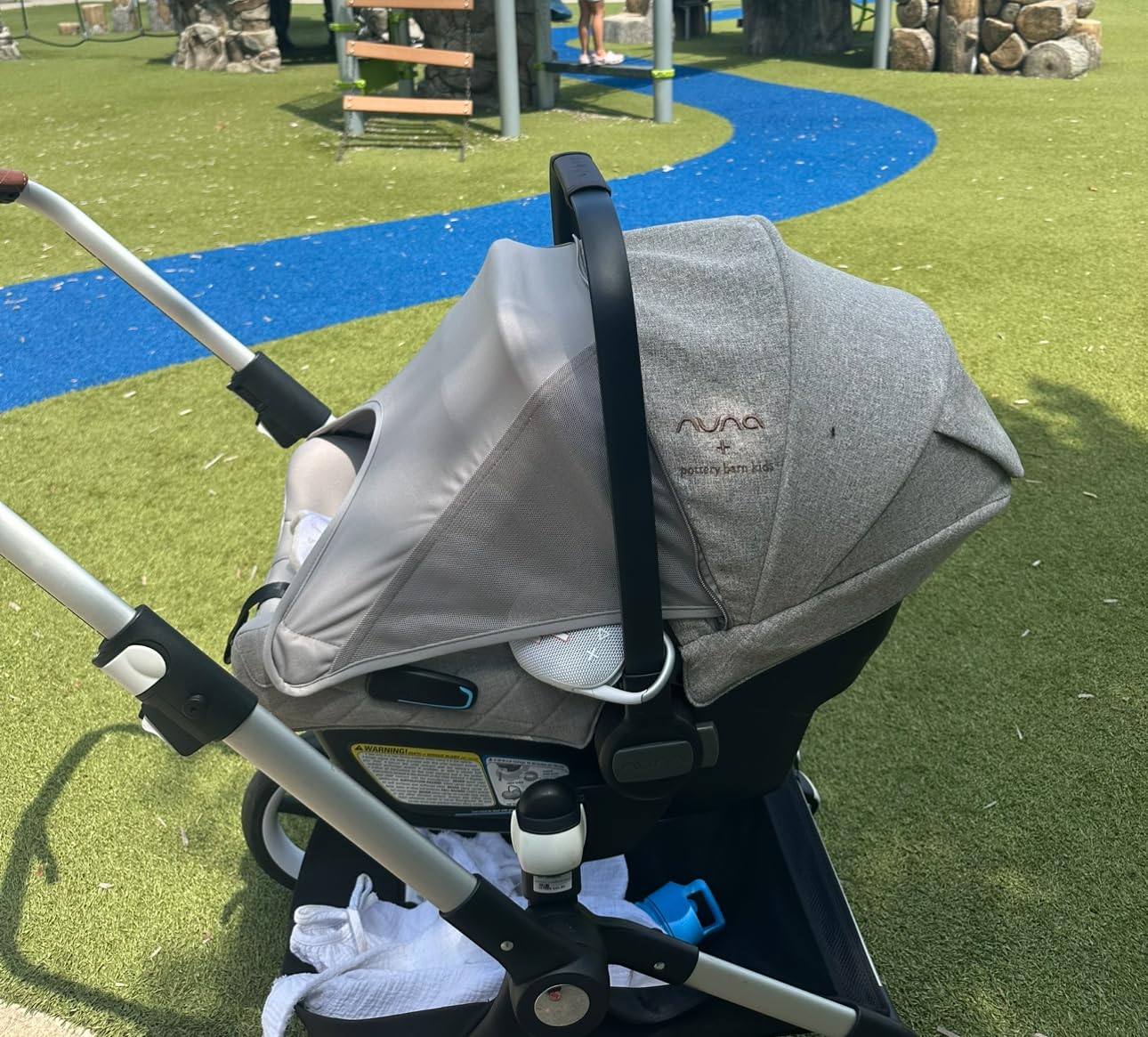 JBL Clip 5 - Ultra-Portable, Waterproof & Dustproof Bluetooth Speaker, Big Pro Sound with Punchy bass, Integrated Carabiner, Up to 12 Hours of Play, Made in Part with Recycled Materials (Black) Customer Review JBL Clip 5 - Ultra-Portable, Waterproof & Dustproof Bluetooth Speaker, Big Pro Sound with Punchy bass, Integrated Carabiner, Up to 12 Hours of Play, Made in Part with Recycled Materials (Black) - Customer Photo 2