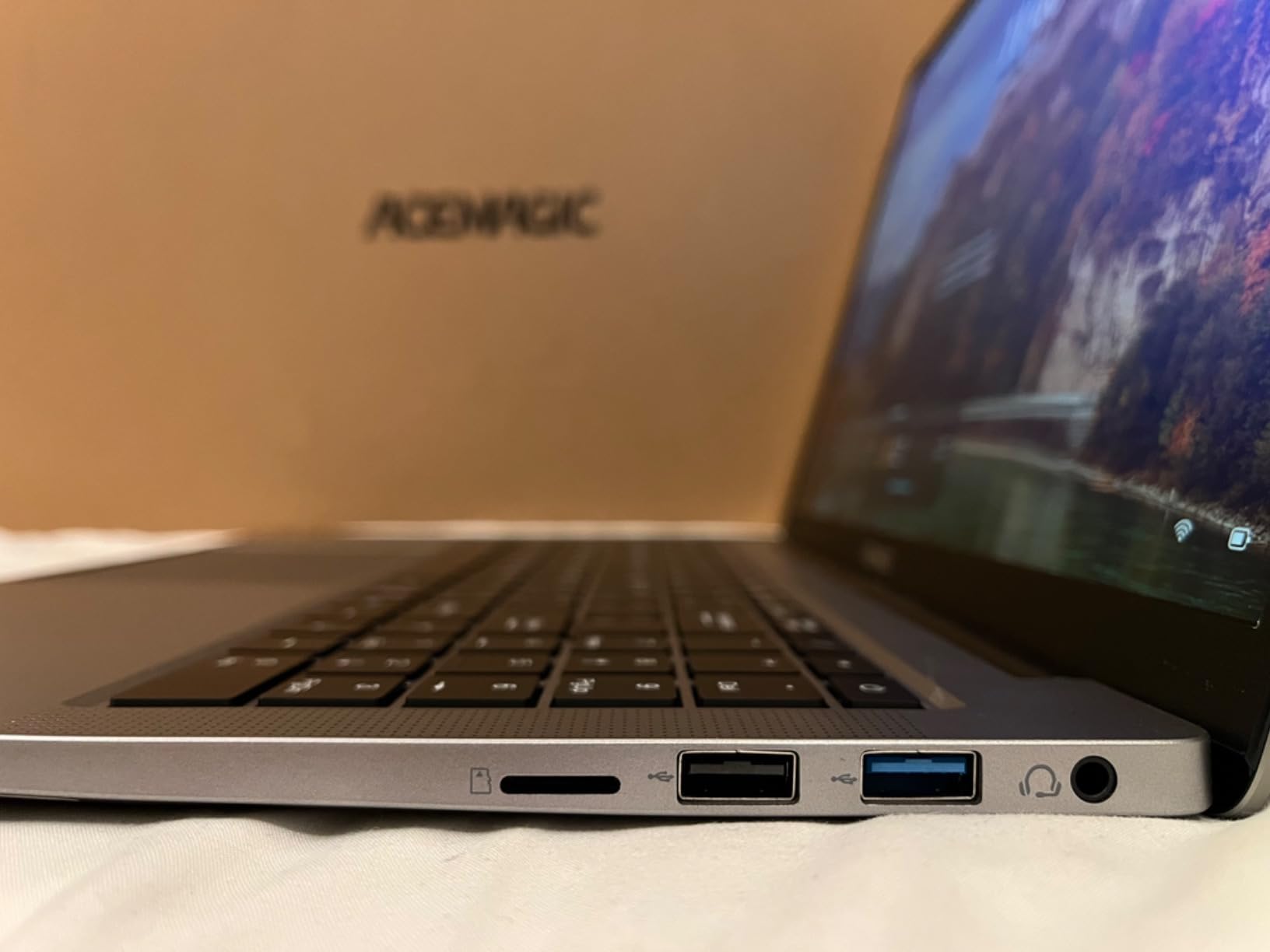 ACEMAGIC 2024 Laptop with Backlit Keyboard, 16.1-inch FHD Display Laptop with AMD Ryzen 7 5700U Processor(8C/16T), 16GB RAM 512GB ROM Laptop Computer, Support WiFi 6, 53Wh Battery - Customer Photo 3