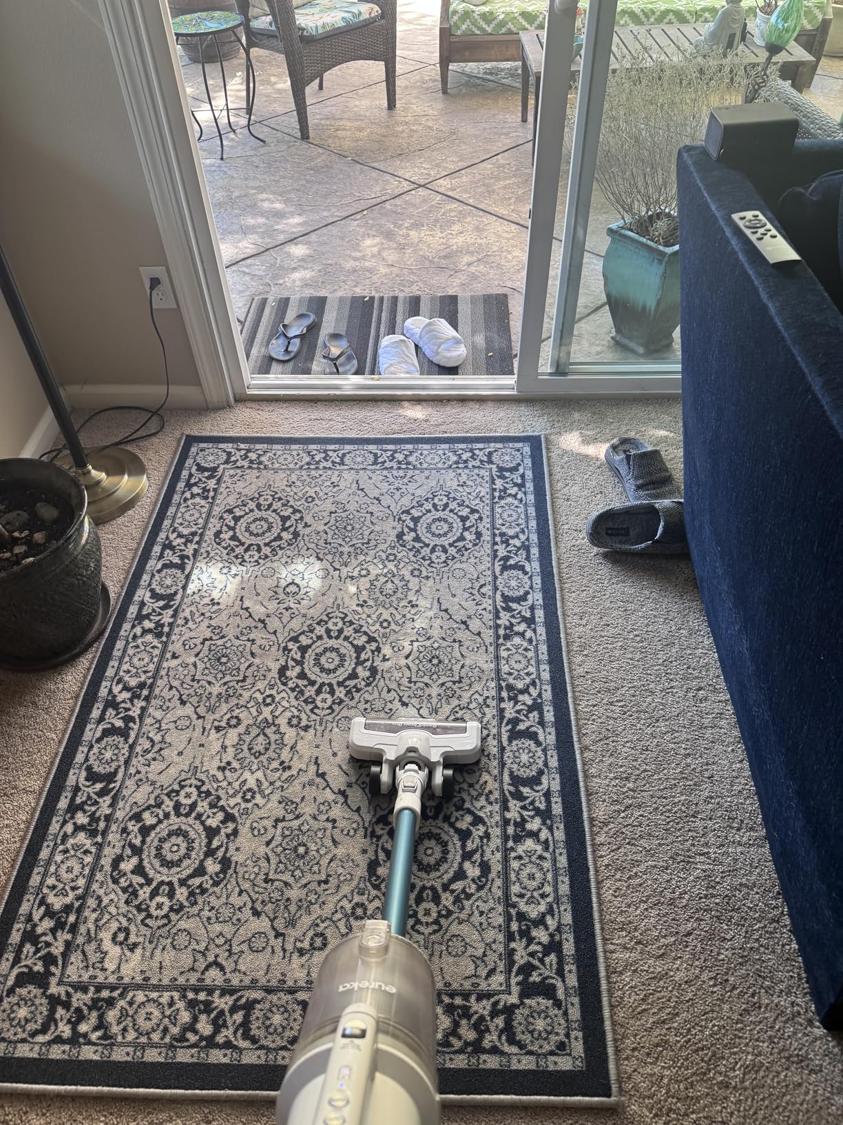 Eureka RapidClean Pro NEC280TL Cordless Stick Vacuum Cleaner - Lightweight 5.3 lbs, 40-Min Runtime, LED Headlights, 3 Power Modes, Ideal for Pet Hair, Hard Floors & Carpets customer photo 1