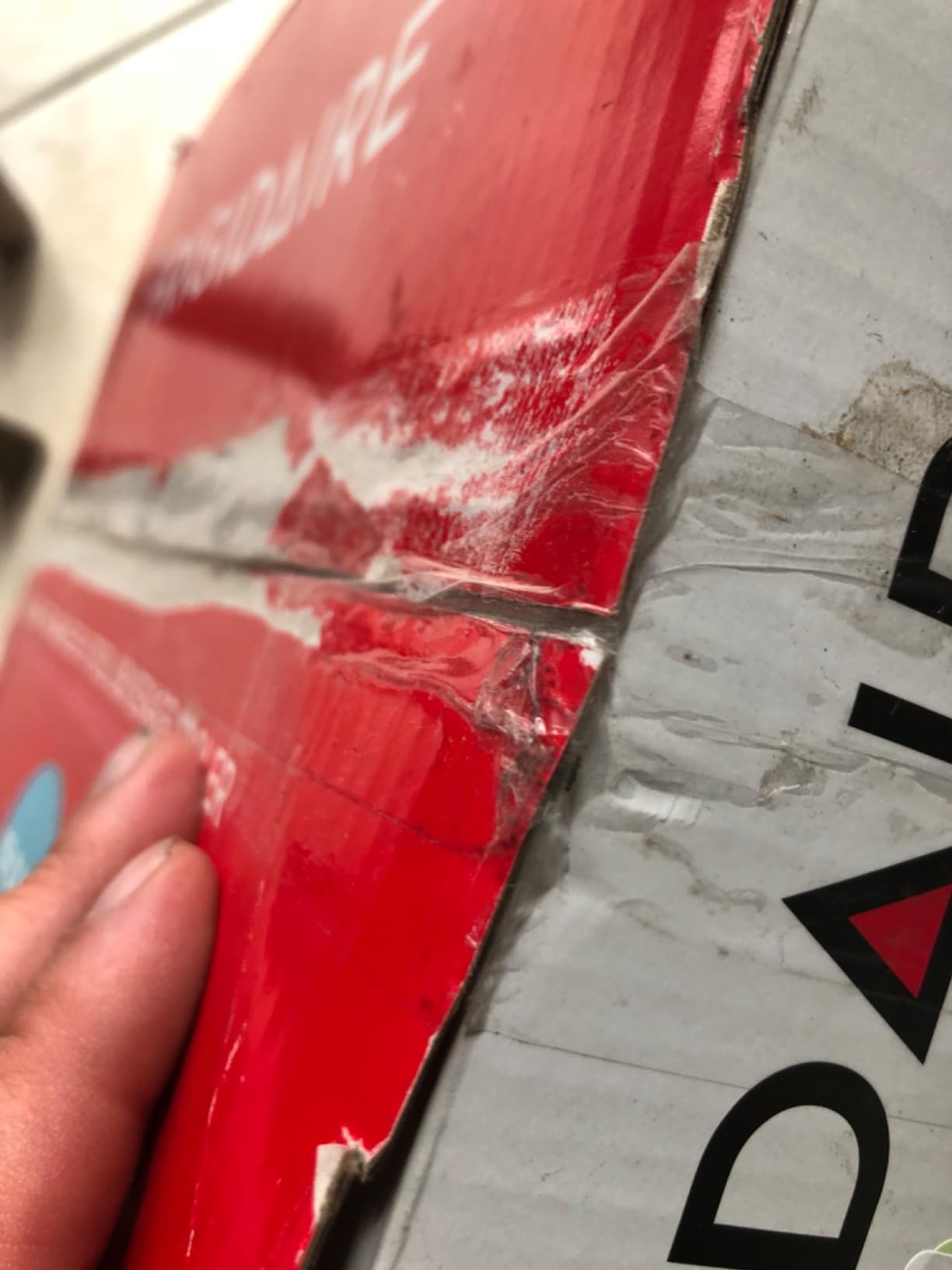 Frigidaire Mini Personal Fridge Cooler, Countertop, Holds Up to 10L/15 Cans, Brushed Black Stainless Rugged Design, Portable for Skincare, Makeup, Car, Office, Bedroom, Dorm Room, or Cabin Customer Review Frigidaire Mini Personal Fridge Cooler, Countertop, Holds Up to 10L/15 Cans, Brushed Black Stainless Rugged Design, Portable for Skincare, Makeup, Car, Office, Bedroom, Dorm Room, or Cabin - Customer Photo 1