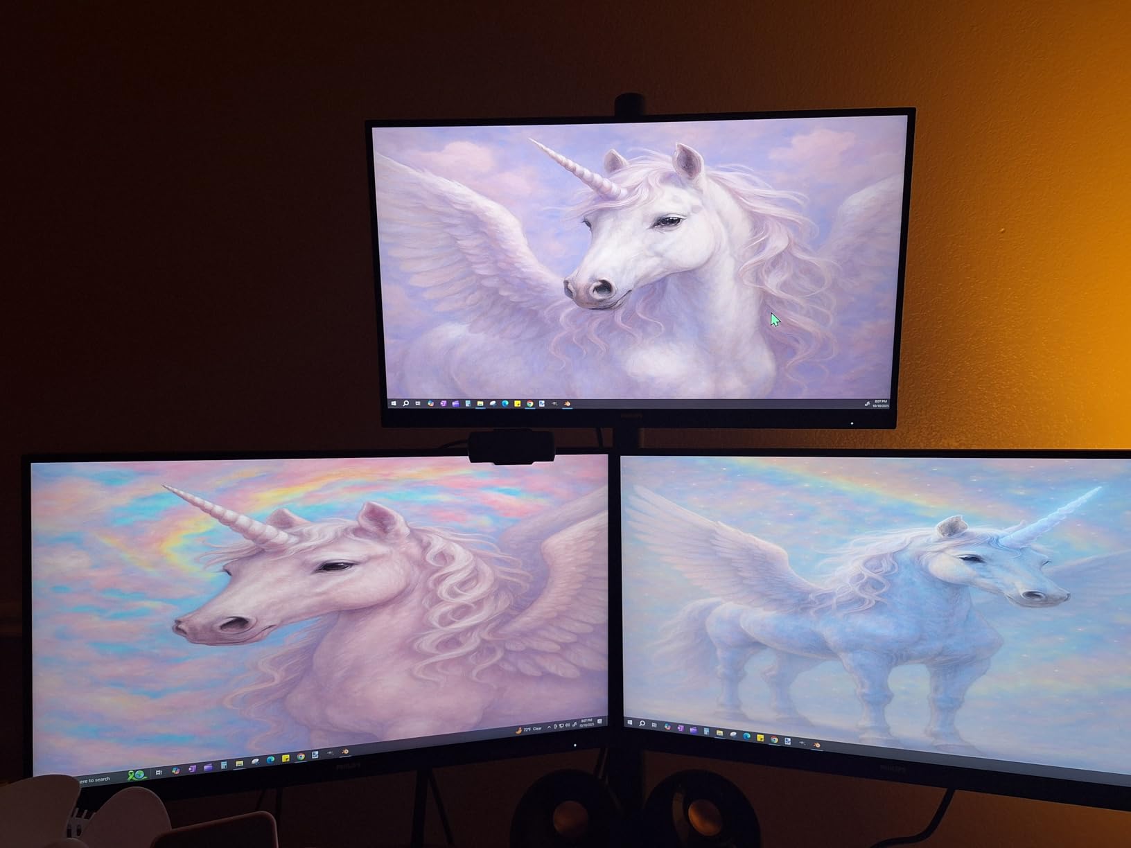 Philips 221V8LB 22 inch Class Thin Full HD (1920 x 1080) Monitor, 100Hz Refresh Rate, VESA, HDMI x1, VGA x1, LowBlue Mode, Adaptive Sync, 4 Year Advance Replacement Warranty - Customer Photo 1