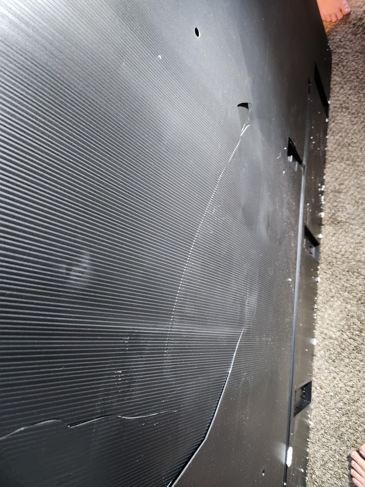 Samsung 98-Inch Class 4K Crystal UHD DU9000 Series HDR Smart TV, Object Tracking Sound Lite, Motion Xcelerator 120Hz, Supersize Picture Enhancer, Mega Contrast, Alexa Built-In (UN98DU9000, 2024 Model) - Customer Photo 3