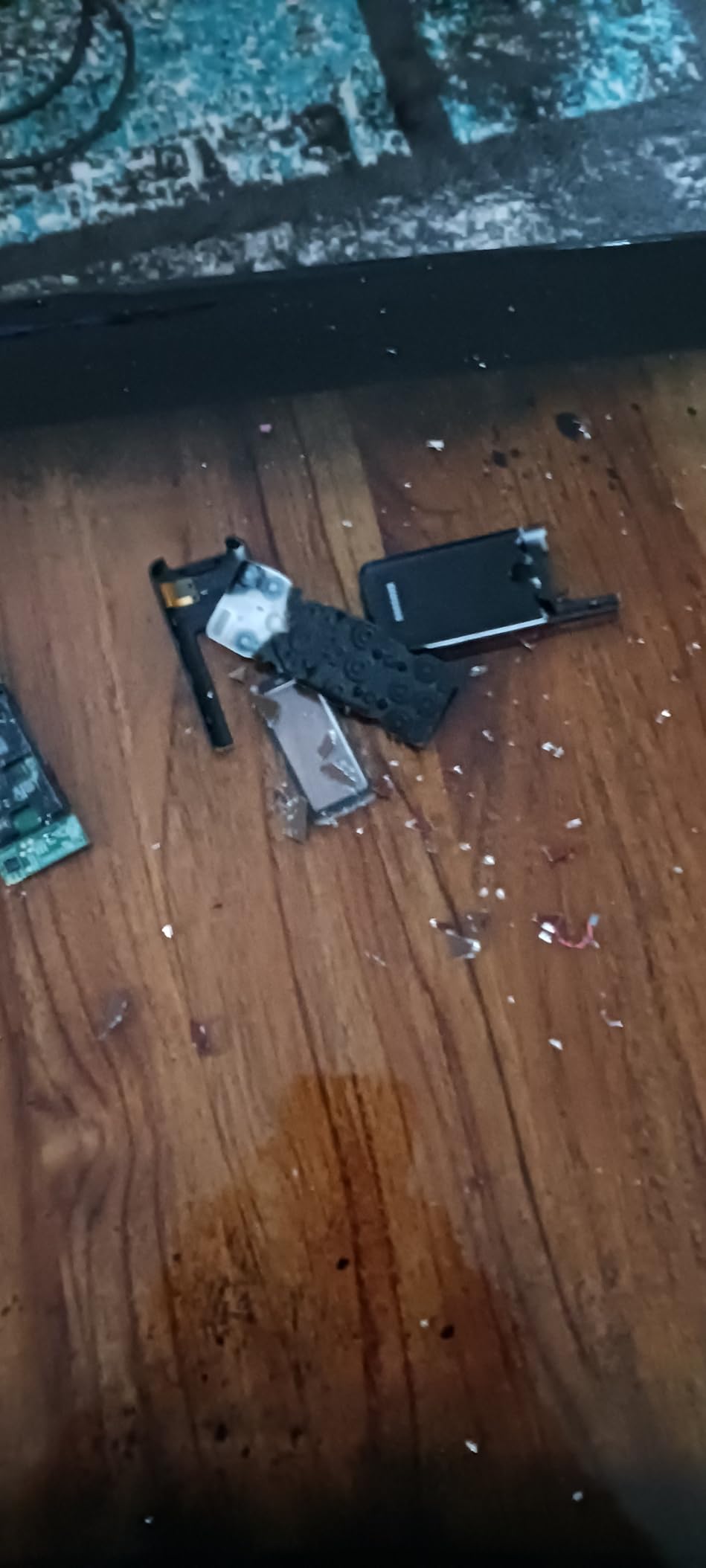 Samsung 43-Inch Class 4K Crystal UHD DU8000 Series HDR Smart TV w/Object Tracking Sound Lite, Motion Xcelerator 120Hz, Ultra Slim Design, Gaming Hub, Alexa Built-in (UN43DU8000, 2024 Model) Customer Review Samsung 43-Inch Class 4K Crystal UHD DU8000 Series HDR Smart TV w/Object Tracking Sound Lite, Motion Xcelerator 120Hz, Ultra Slim Design, Gaming Hub, Alexa Built-in (UN43DU8000, 2024 Model) - Customer Photo 4