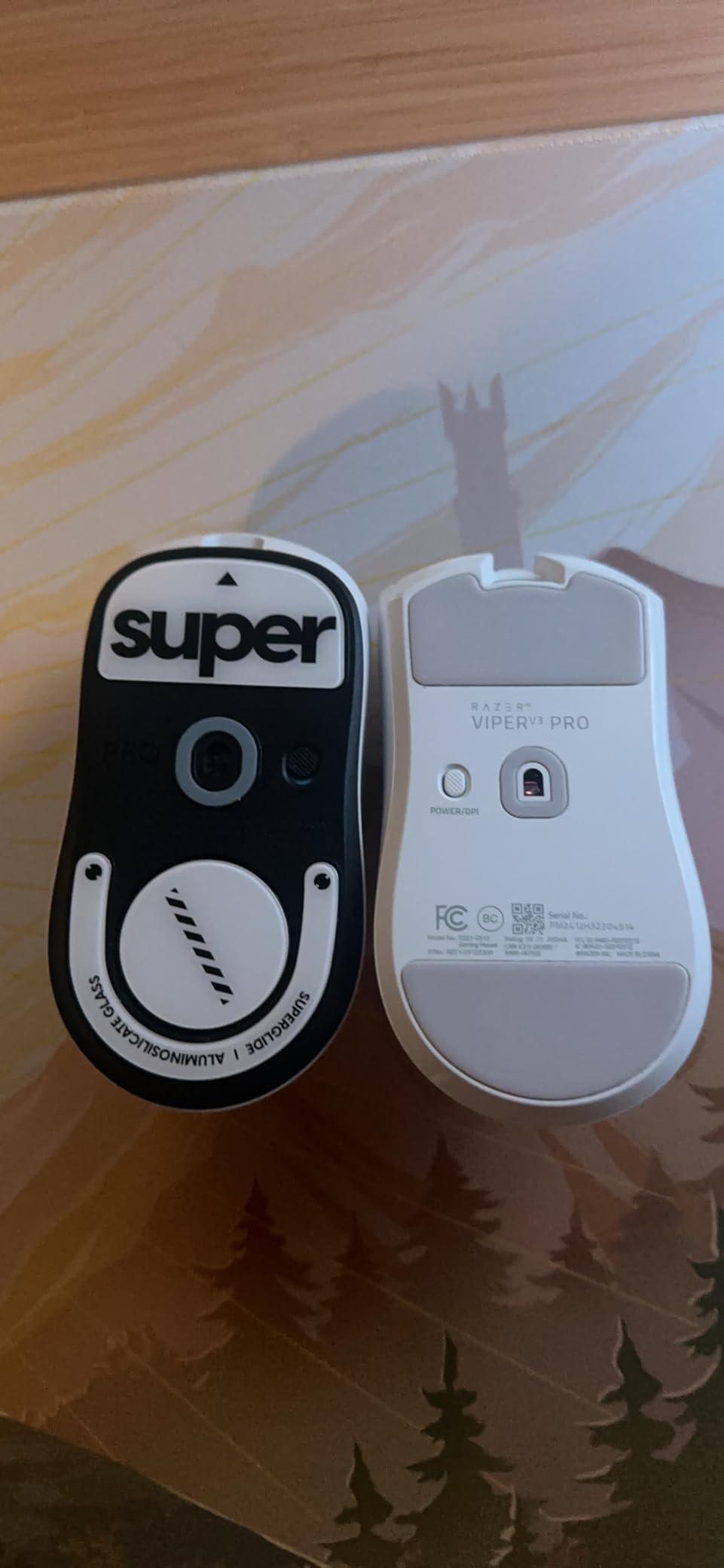 Razer Viper V3 Pro Wireless Esports Gaming Mouse: Symmetrical - 55g Lightweight - 8K Polling - 35K DPI Optical Sensor - Gen3 Optical Switches - 8 Programmable Buttons - 95 Hr Battery - White - Customer Photo 5