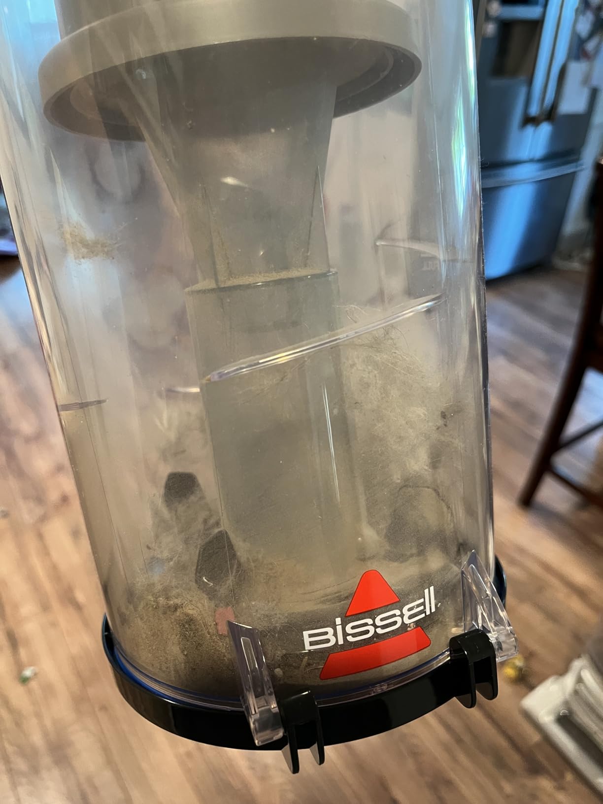 Bissell CleanView Swivel Vacuum with Triple Action Brush Roll, Swivel Steering, Extension Wand, Easy-Empty Dirt Tank, Multi-Cyclonic Suction System, New 2024 Model Customer Review Bissell CleanView Swivel Vacuum with Triple Action Brush Roll, Swivel Steering, Extension Wand, Easy-Empty Dirt Tank, Multi-Cyclonic Suction System, New 2024 Model - Customer Photo 1