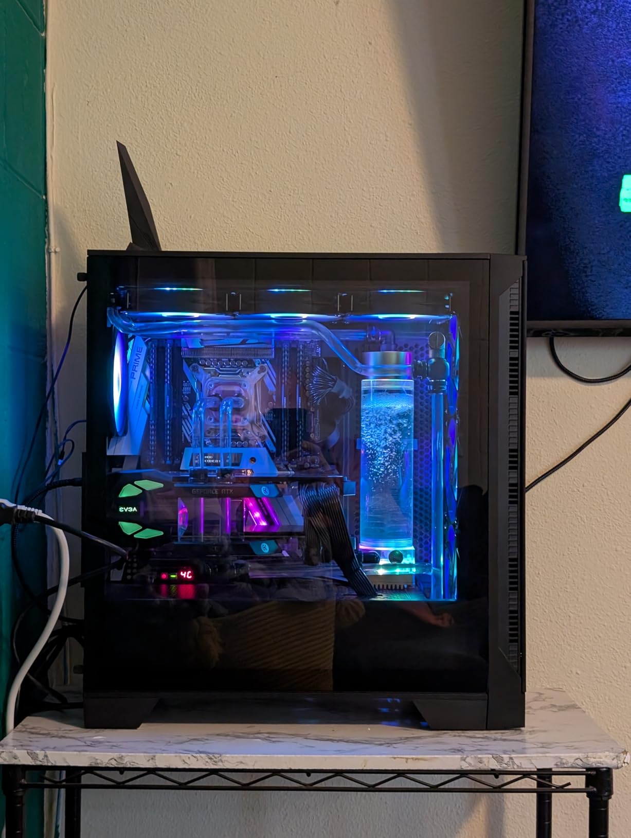 MSI MAG Forge 321R Airflow - Premium Mid-Tower Gaming PC Case - Tempered Glass Side Panel - ARGB 120mm Fans - Liquid Cooling Support up to 360mm Radiator - Vented Front Panel Customer Review MSI MAG Forge 321R Airflow - Premium Mid-Tower Gaming PC Case - Tempered Glass Side Panel - ARGB 120mm Fans - Liquid Cooling Support up to 360mm Radiator - Vented Front Panel - Customer Photo 2