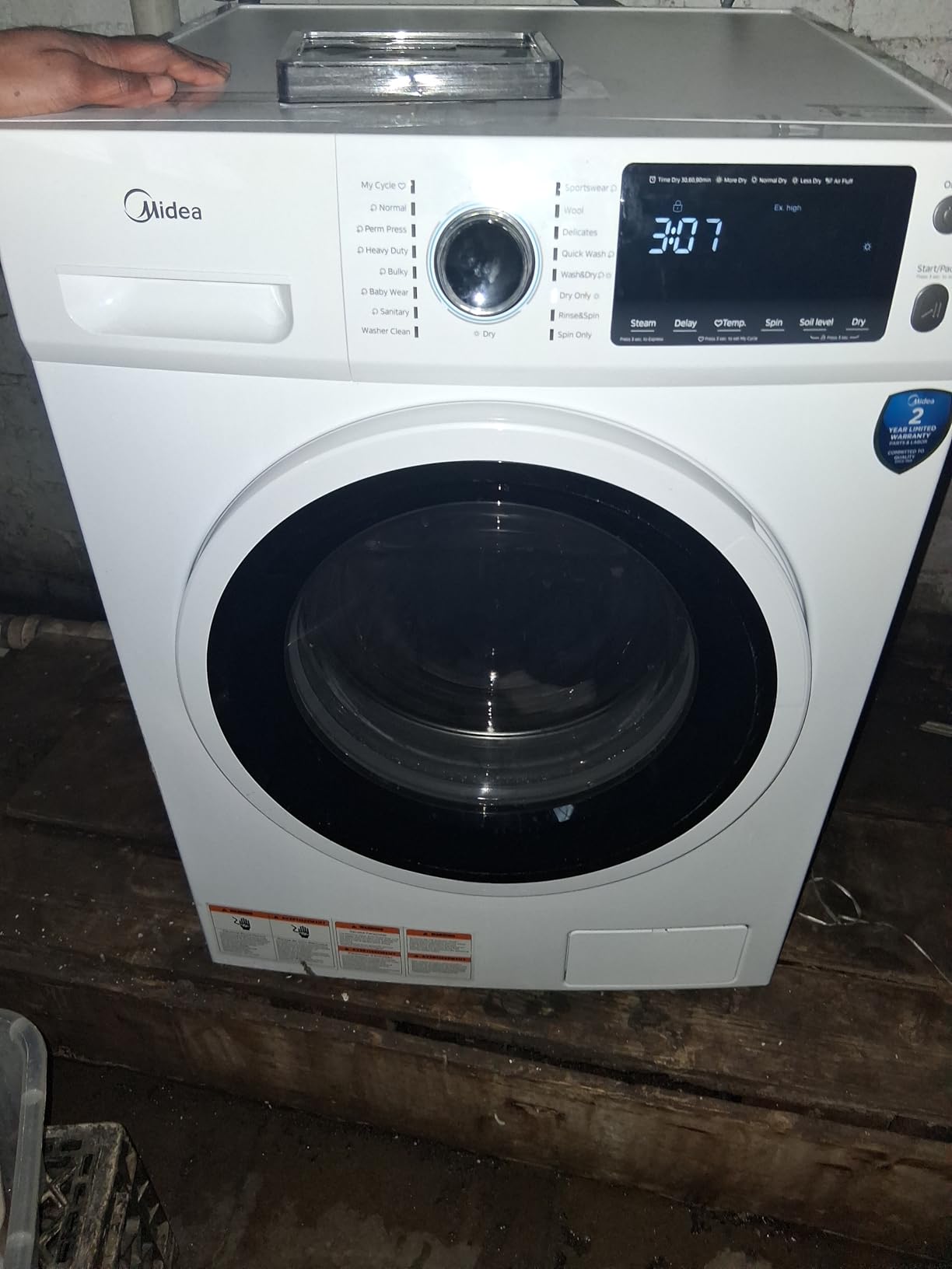 Midea 24 Inch Washer and Dryer Combo, All in One Washer and Dryer 2.7 cu.ft 26lbs, Ventless Washing Machine, Steam Care, Overnight Dry, 1400 RPM, 16 Cycles Front Load Washer, Full-Automatic, White customer photo 2