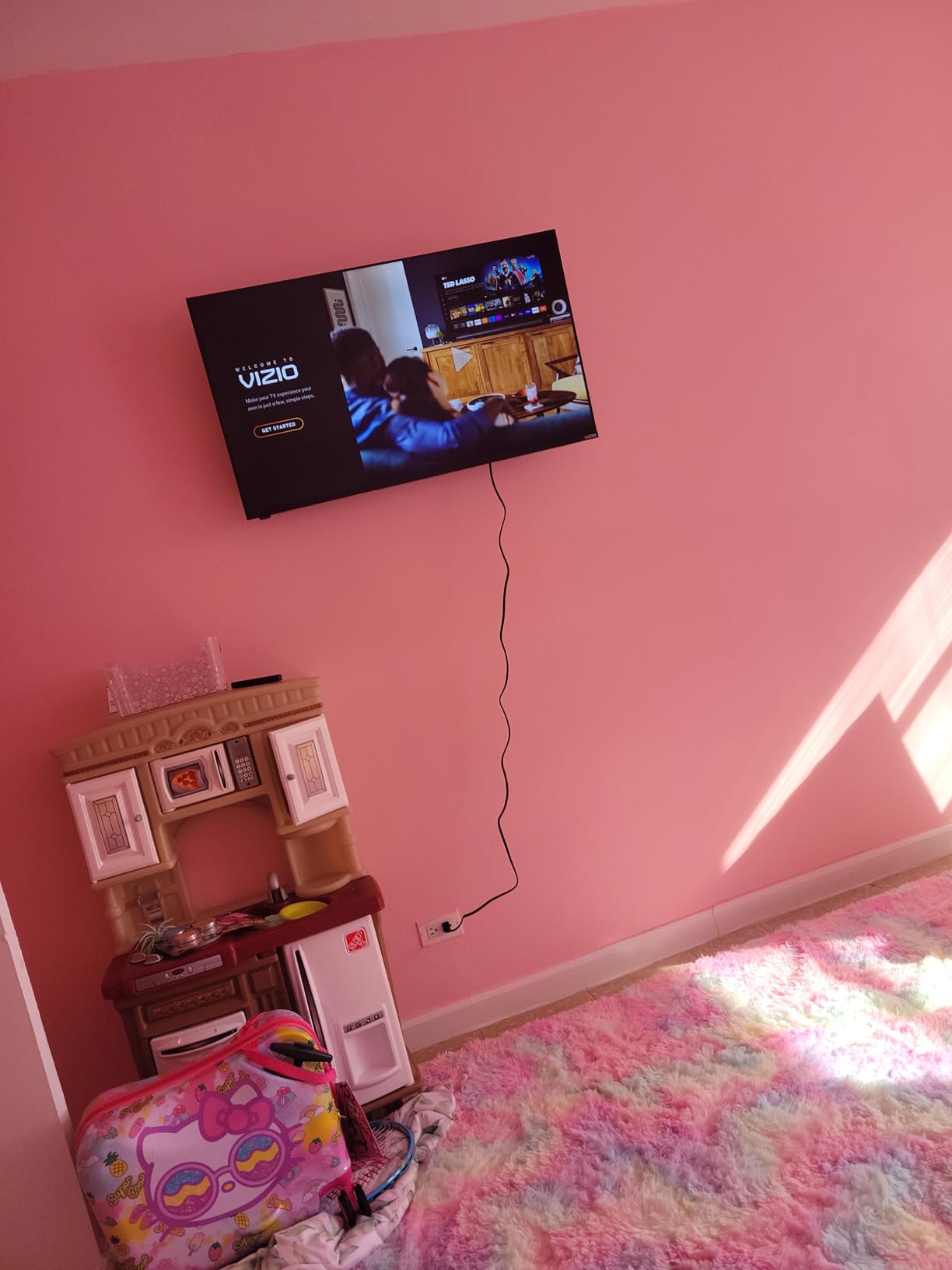 VIZIO 40-inch Full HD 1080p Smart TV with DTS Virtual: X, Alexa Compatibility, Google Cast Built-in, Bluetooth Headphone Capable, (VFD40M-08 New) - Customer Photo 2