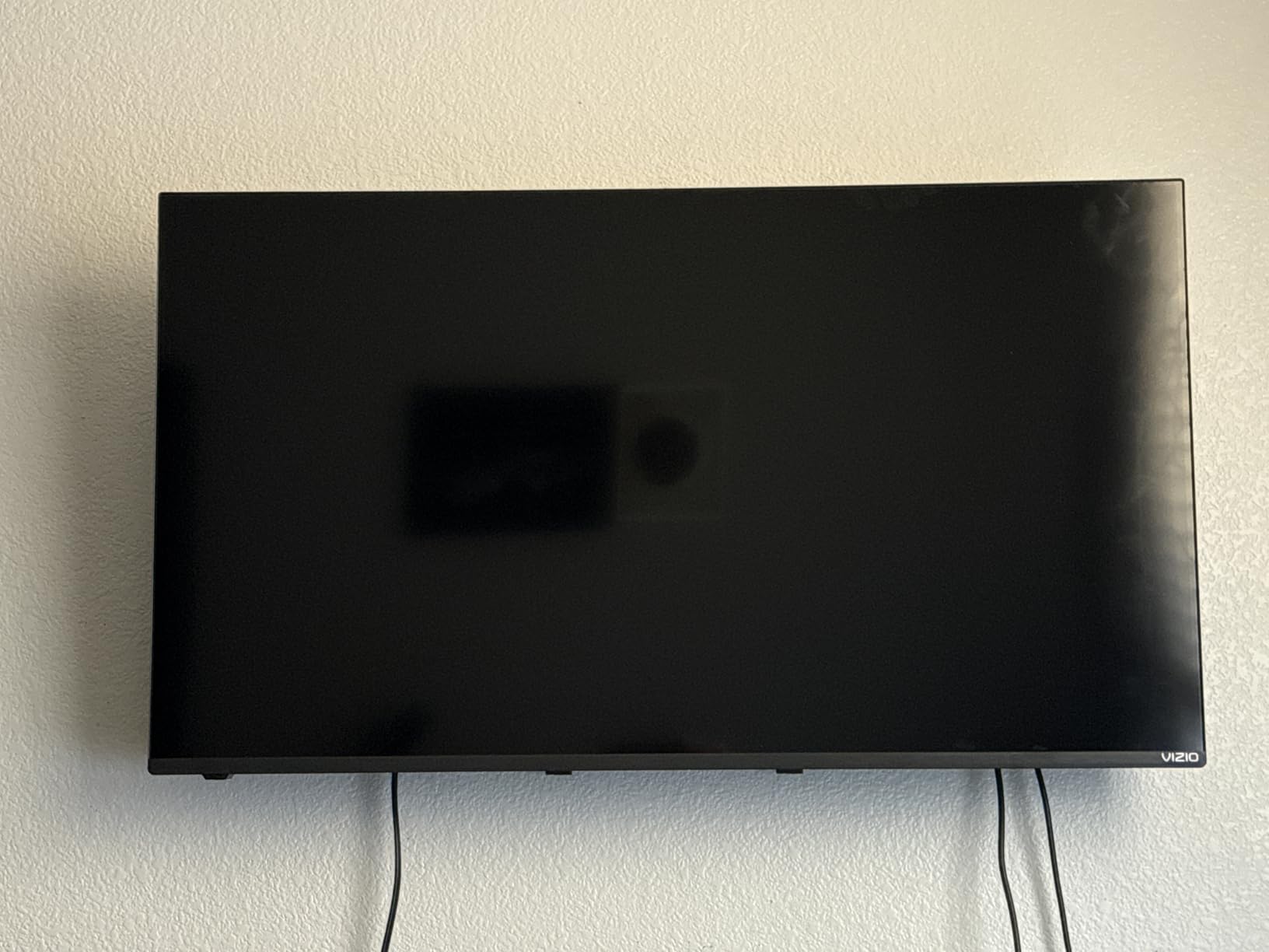 VIZIO 32-inch Full HD 1080p Smart TV with DTS Virtual: X, Alexa Compatibility, Google Cast Built-in, Bluetooth Headphone Capable, (VFD32M-08 New) - Customer Photo 2