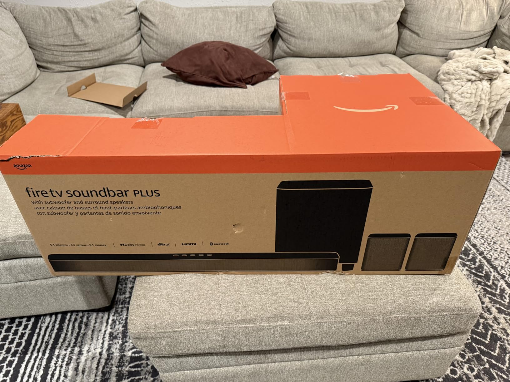 Amazon Fire TV Soundbar Plus with subwoofer and surround sound speakers (newest model), 5.1 channel, Dolby Atmos, clear dialogue - Customer Photo 3