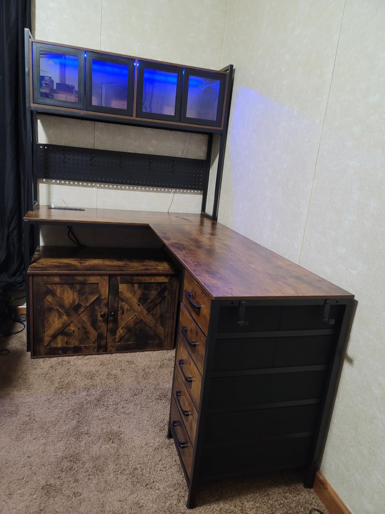 SEDETA L Shaped Gaming Desk with Drawers, L Shaped Computer Desk with Hutch and Storage Shelves, Gaming Desk with Pegboard, Led Lights, and Power Outlet, Home Office Desk, Corner Desk, Black - Customer Photo 5