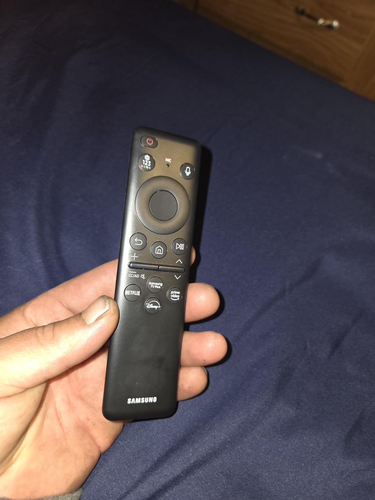 Samsung 65 Inch DU8000 Crystal UHD LED 4K Smart TV Bundle with Premiere Movie Streaming Package & TV Setup Bundle with Wall Mount + Surge Adapter + HDMI Cable & More (2024 Model) - Customer Photo 3