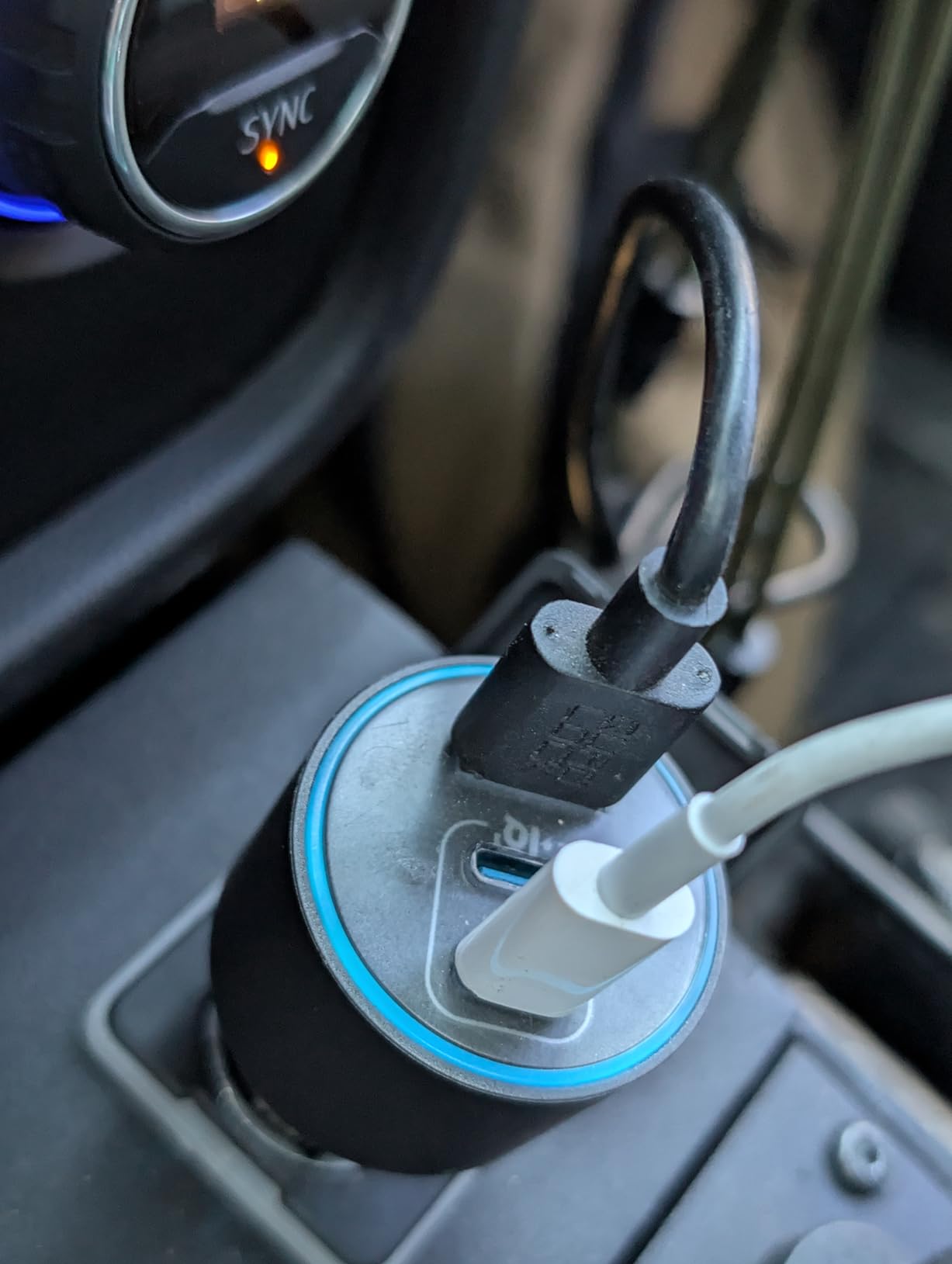 Anker iPhone 17 USB-C Car Charger, 167.5W Max 3-Port Ultra-Compact Type-C Fast Car Charger for MacBook Pro/Air, iPhone 17/16/15 Series, Samsung S24/S23, iPad Pro, AirPods and More - Customer Photo 1