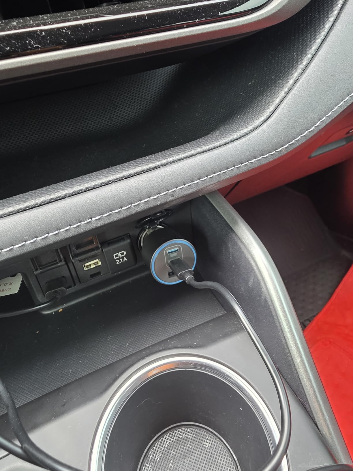 Anker iPhone 17 USB-C Car Charger, 167.5W Max 3-Port Ultra-Compact Type-C Fast Car Charger for MacBook Pro/Air, iPhone 17/16/15 Series, Samsung S24/S23, iPad Pro, AirPods and More - Customer Photo 2