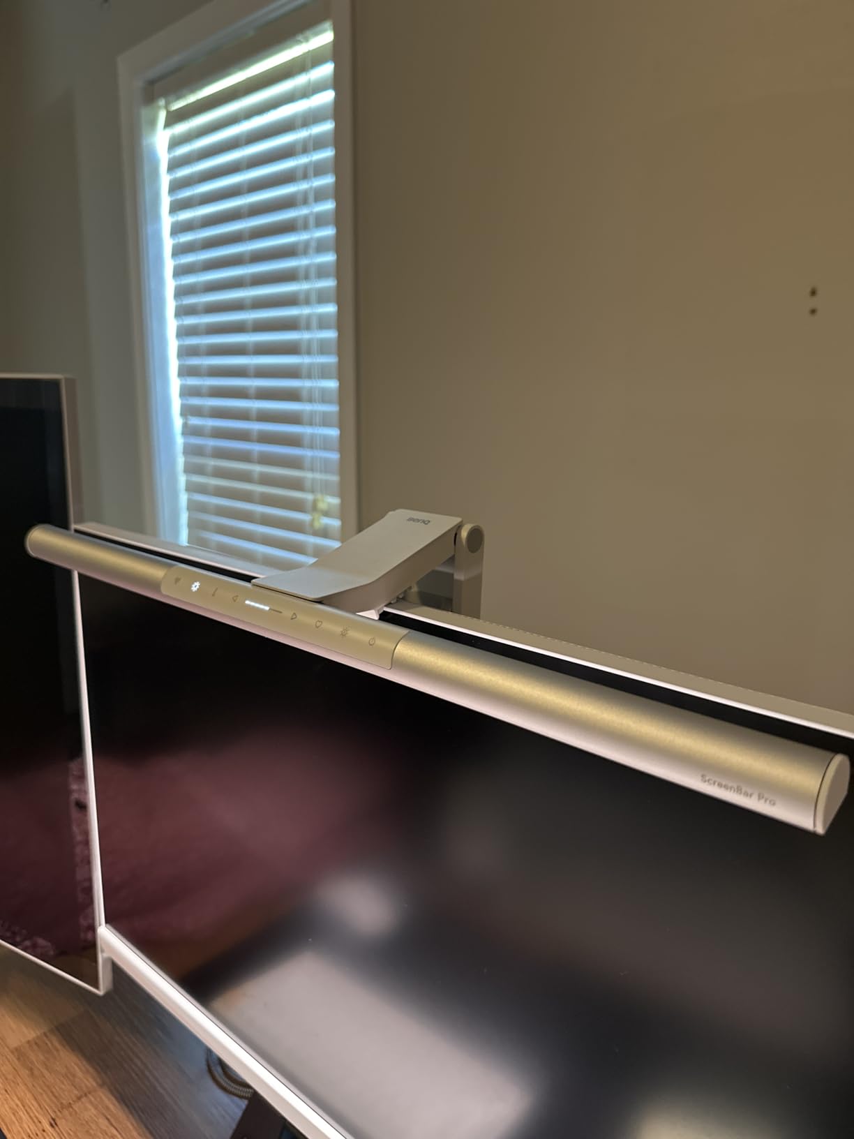 BenQ ScreenBar Pro LED Monitor Light Bar - Ultrawide Lighting, Motion Sensor, Adjustable Brightness/Color Temperature, Eye-Care USB-C Monitor Lamp, No Glare, Space-Saving, Curved Monitors, Silver - Customer Photo 1