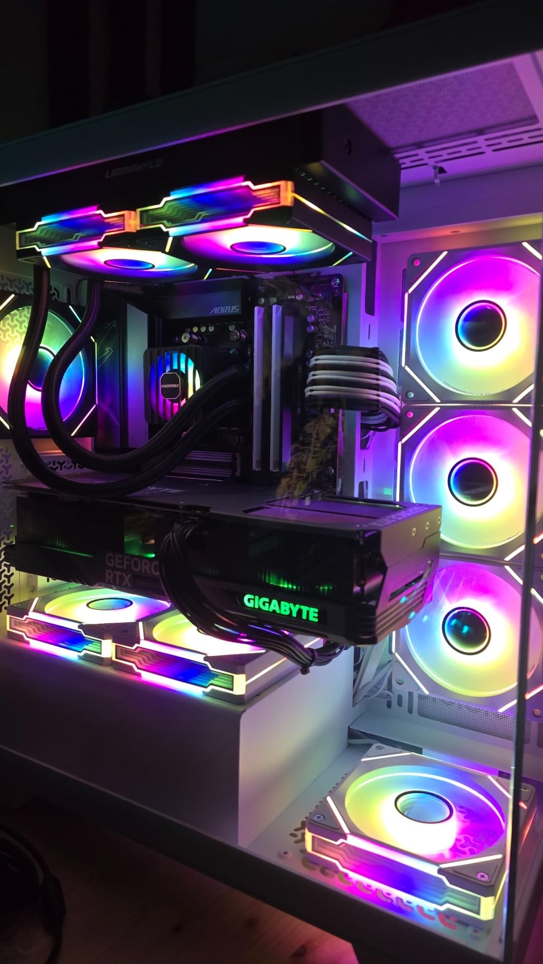 CORSAIR 3500X ARGB Mid-Tower ATX PC Case – Panoramic Tempered Glass – Reverse Connection Motherboard Compatible – 3X CORSAIR RS120 ARGB Fans Included – White Customer Review CORSAIR 3500X ARGB Mid-Tower ATX PC Case – Panoramic Tempered Glass – Reverse Connection Motherboard Compatible – 3X CORSAIR RS120 ARGB Fans Included – White - Customer Photo 1