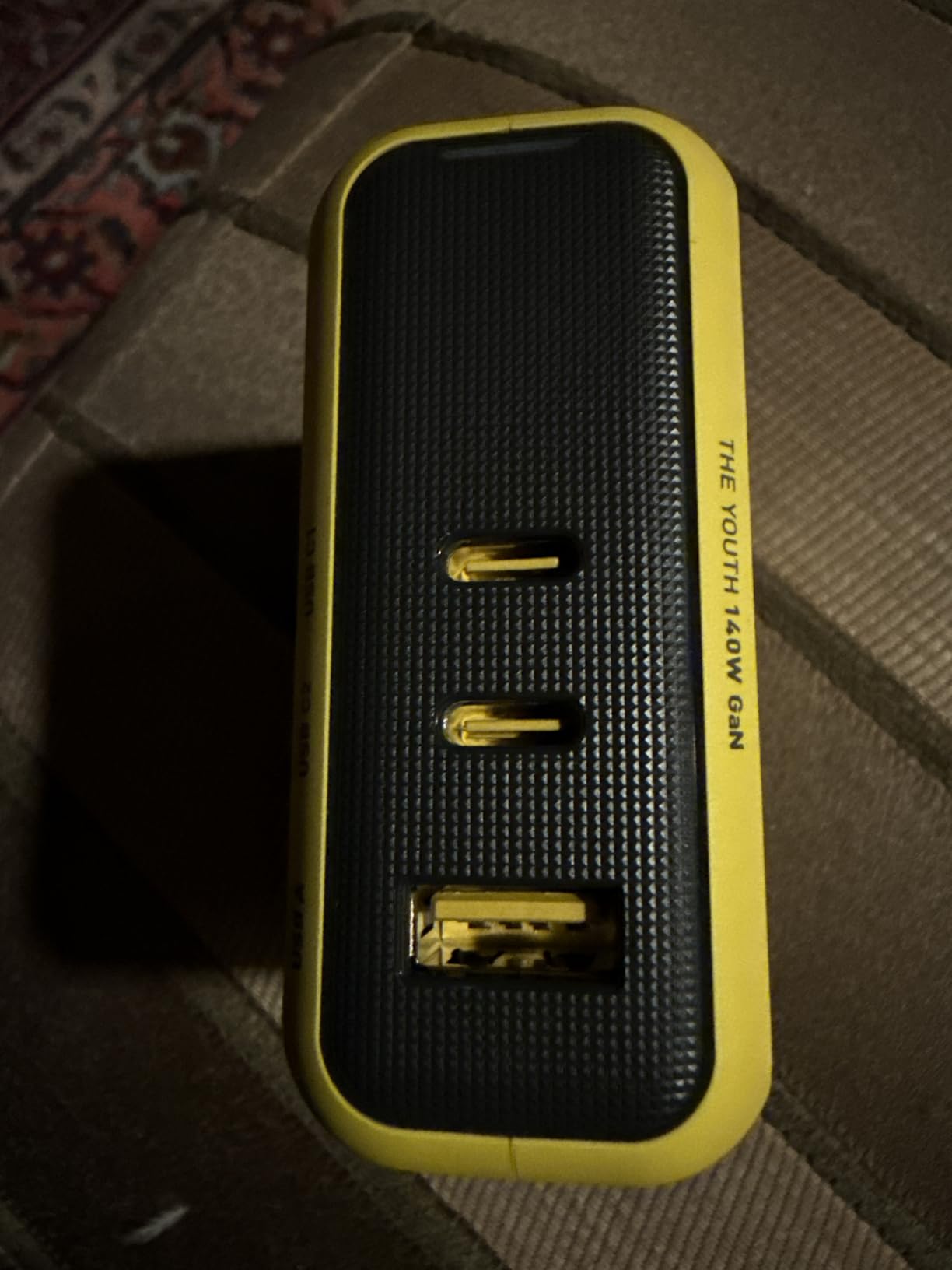 AOHI Youth 140W GaN+ USB C Charger 100W Laptop Fast Charger PD3.1 PPS 3-Port USB C Wall Charger Power Adapter for MacBook Pro 16'', Dell XPS, iPhone 17 Pro Max, iPad Pro, Tablet, Chromebook, Yellow - Customer Photo 4