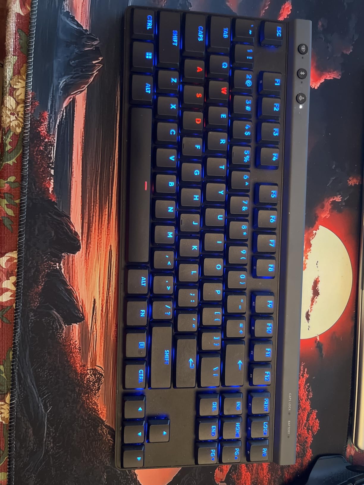 Logitech G515 Lightspeed TKL Low Profile Wireless Gaming Keyboard, LIGHTSYNC RGB, Thin Tenkeyless Design, Double-Shot PBT Keycaps, Linear (Red) Mechanical Switches - Black - Customer Photo 2