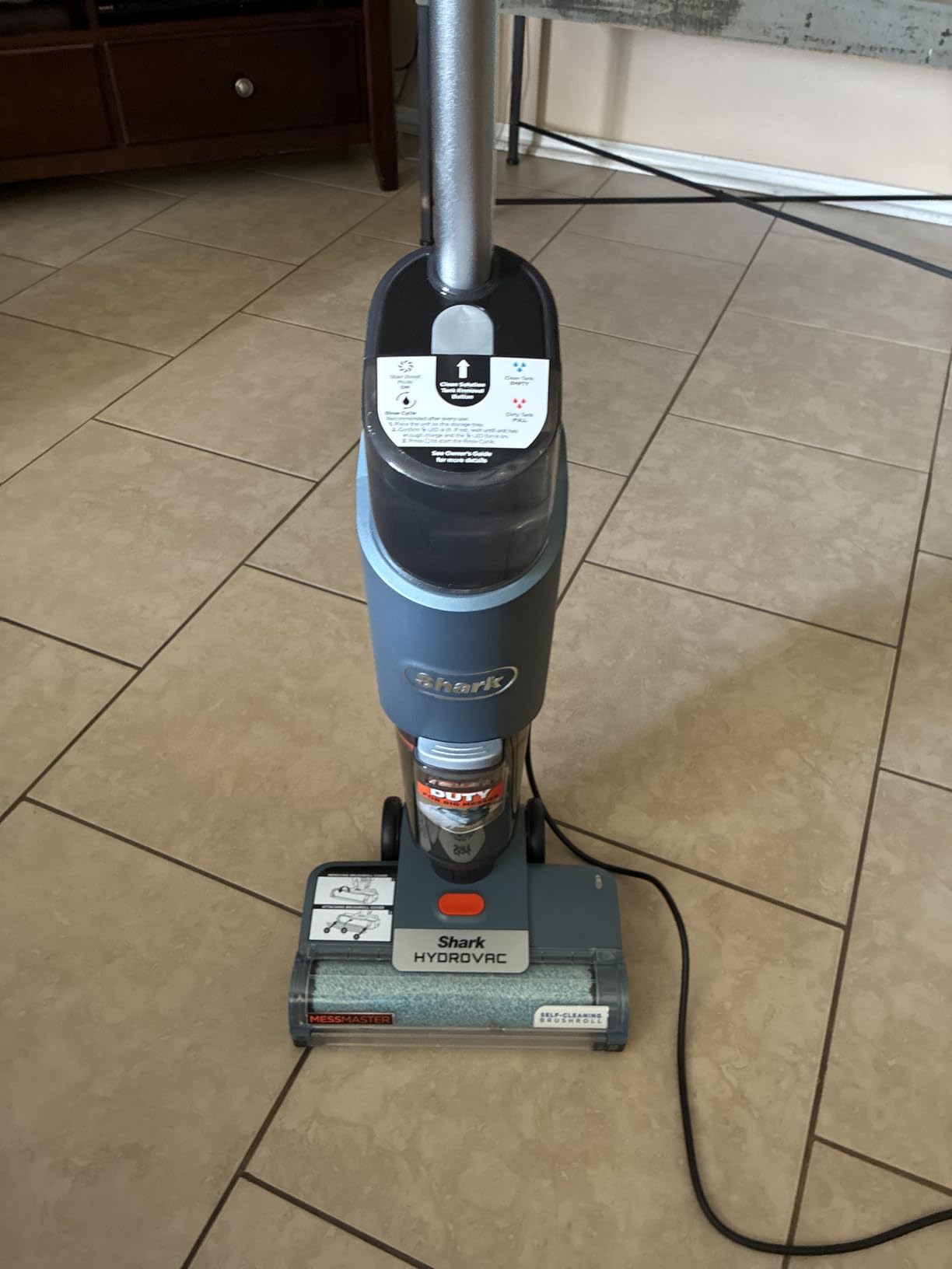 Shark | Wet Dry Vacuum Cleaner | Vacuum and Mop Combo | HydroVac MessMaster | 3-in-1 Self-Cleaning + Powerful Suction | 2 Brushrolls & 2 Solutions Included | Hardwood Floor & Area Rug Cleaner | AW261 - Customer Photo 5