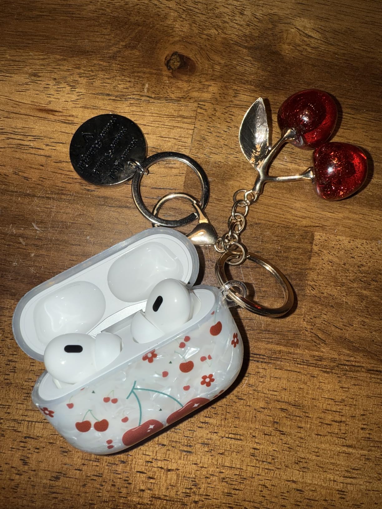 Apple AirPods Pro 2 Wireless Earbuds, Active Noise Cancellation, Hearing Aid Feature, Bluetooth Headphones, Transparency, Personalized Spatial Audio, High-Fidelity Sound, H2 Chip, USB-C Charging Customer Review Apple AirPods Pro 2 Wireless Earbuds, Active Noise Cancellation, Hearing Aid Feature, Bluetooth Headphones, Transparency, Personalized Spatial Audio, High-Fidelity Sound, H2 Chip, USB-C Charging - Customer Photo 3