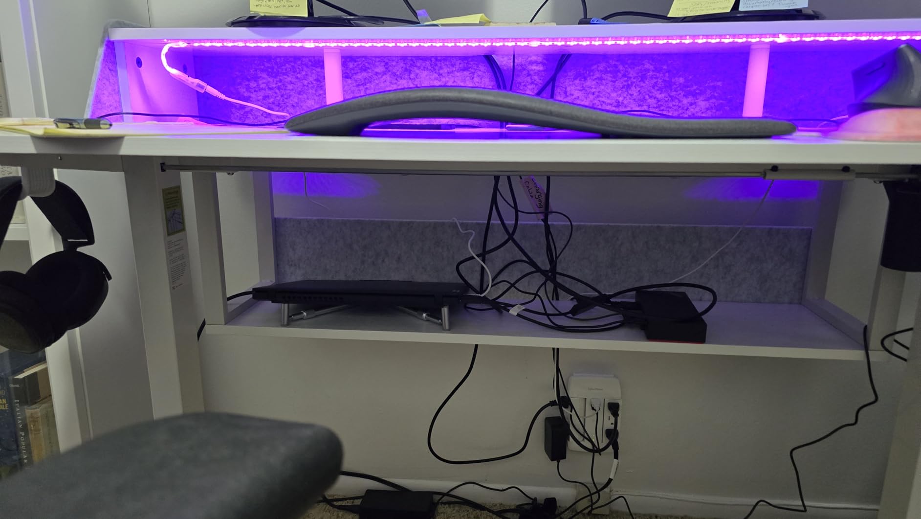 ErGear Standing Desk with LED Strip, 55″ x 28″ Electric Height Adjustable RGB Gaming Table with Shelf, Sit Stand Desk with Dual Cable Holes, C-Clamp Mount Compatible, 4 Preset Heights, White - Customer Photo 2