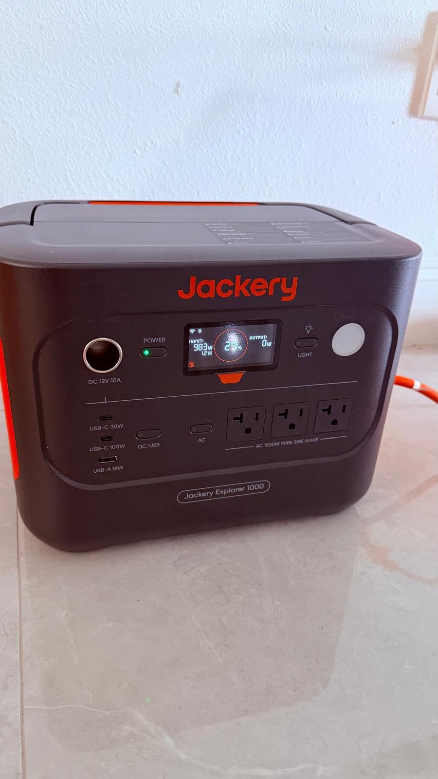 Jackery Solar Generator 1000 v2 with 200W Solar Panel,1070Wh Portable Power Station LiFePO4 Battery,1500W AC/100W USB-C Output, 1Hr Fast Charge for Outdoor,Off-Grid Living,RV,Emergency - Customer Photo 2