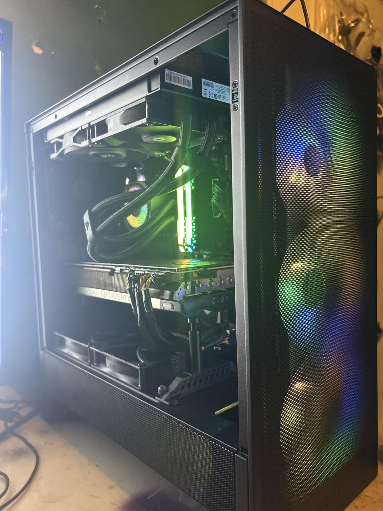 NZXT H5 Flow 2024 - Compact ATX Mid-Tower PC Gaming Case - High Airflow - 2 x 120mm Fans Included - 360mm Front & 240mm Top Radiator Support - Cable Management System - Tempered Glass - Black Customer Review NZXT H5 Flow 2024 - Compact ATX Mid-Tower PC Gaming Case - High Airflow - 2 x 120mm Fans Included - 360mm Front & 240mm Top Radiator Support - Cable Management System - Tempered Glass - Black - Customer Photo 1