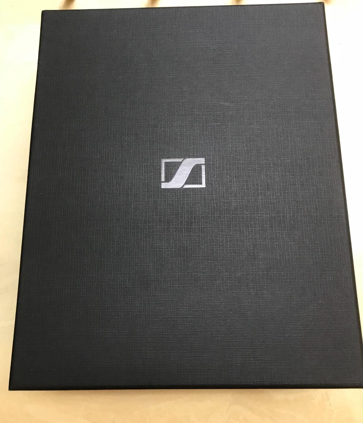 Sennheiser HD 620S - Audiophile Closed-Back Wired Headphones - Premium Stereo Sound with Speaker-Like Spatial Imaging and Optimized Surround, Black Customer Review Sennheiser HD 620S - Audiophile Closed-Back Wired Headphones - Premium Stereo Sound with Speaker-Like Spatial Imaging and Optimized Surround, Black - Customer Photo 4