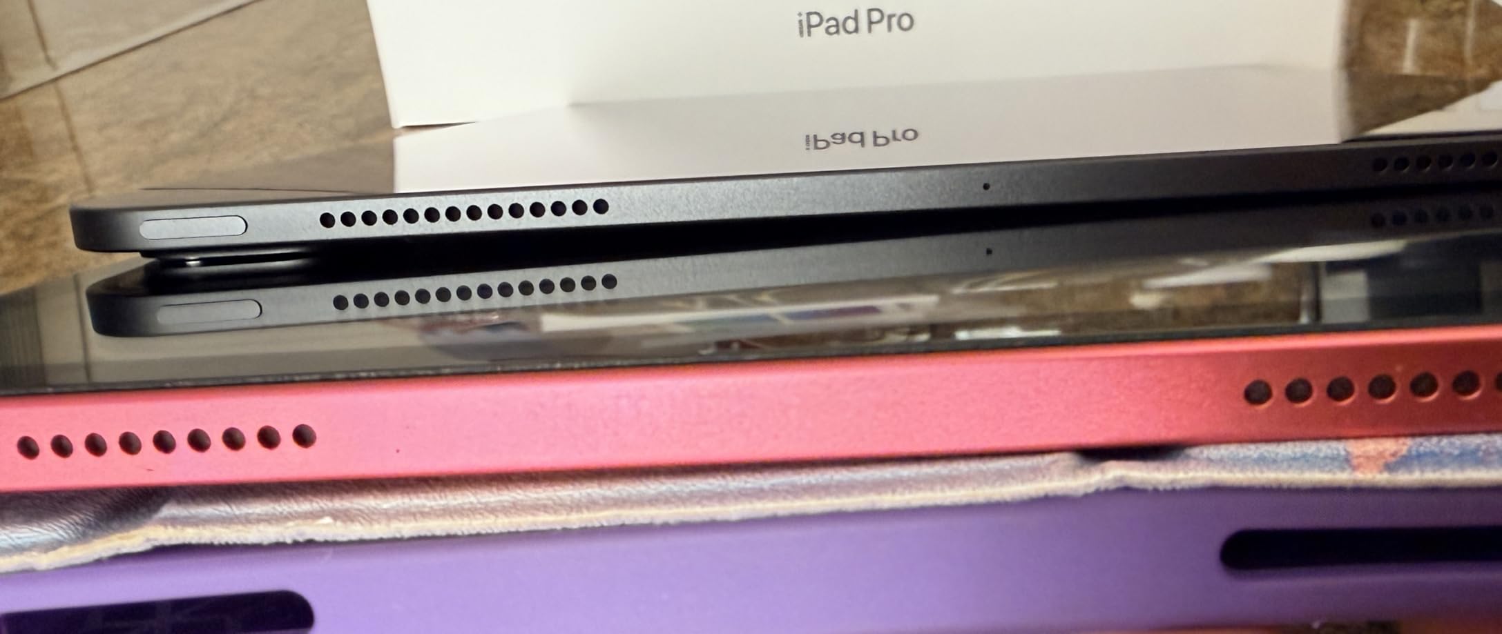 iPad Pro 13-Inch (M4): Built for Apple Intelligence, Ultra Retina XDR Display, 256GB, 12MP Front/Back Camera, LiDAR Scanner, Wi-Fi 6E, Face ID, All-Day Battery Life - Space Black customer photo 2