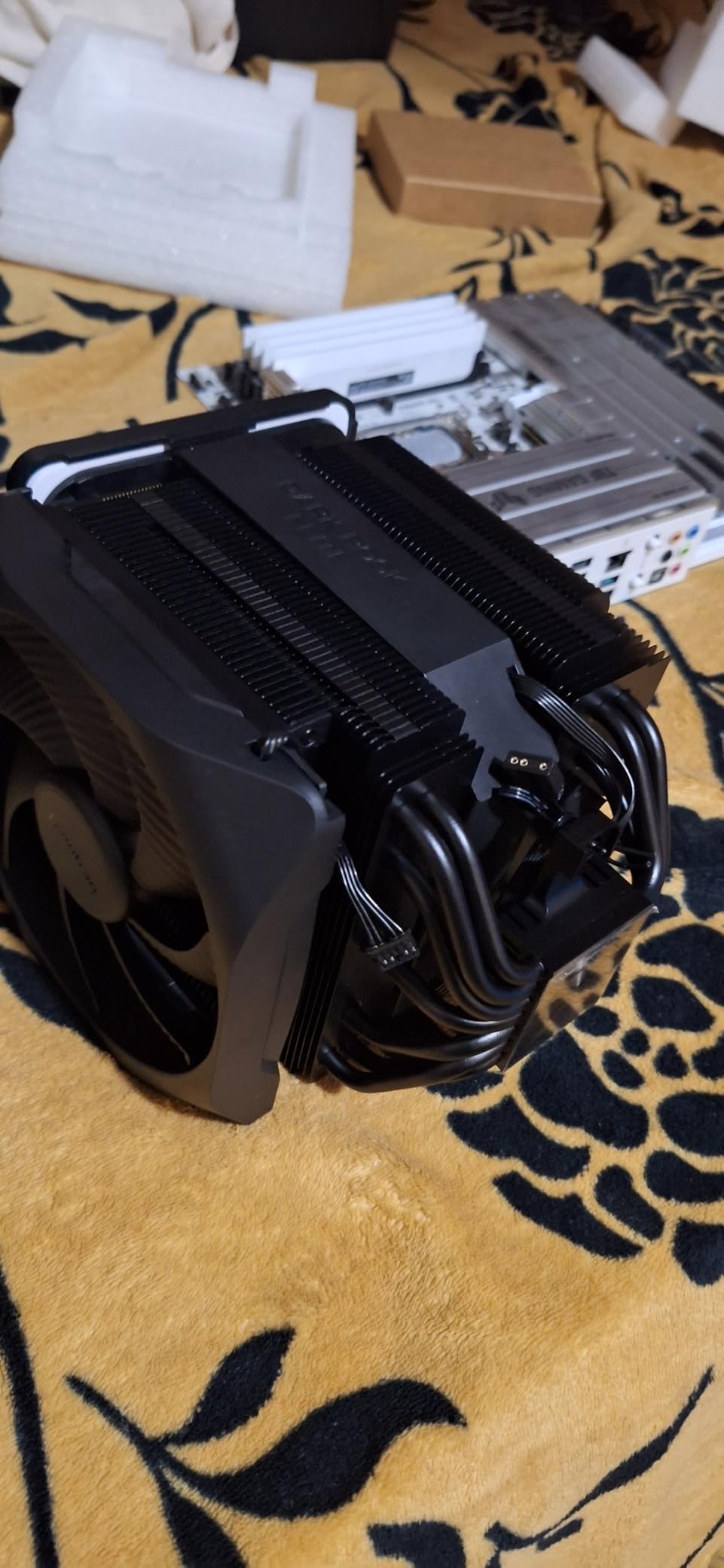 be quiet! Dark Rock 5 CPU air Cooler | Extremely high Cooling Performance | 6 high-Performance Heat Pipes | Silent Wings 4 120mm PWM Fan | high RAM and VRM Cooler Compatibility | BK035 - Customer Photo 1