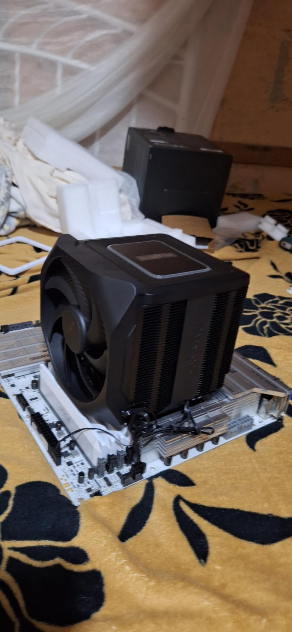 be quiet! Dark Rock 5 CPU air Cooler | Extremely high Cooling Performance | 6 high-Performance Heat Pipes | Silent Wings 4 120mm PWM Fan | high RAM and VRM Cooler Compatibility | BK035 - Customer Photo 2