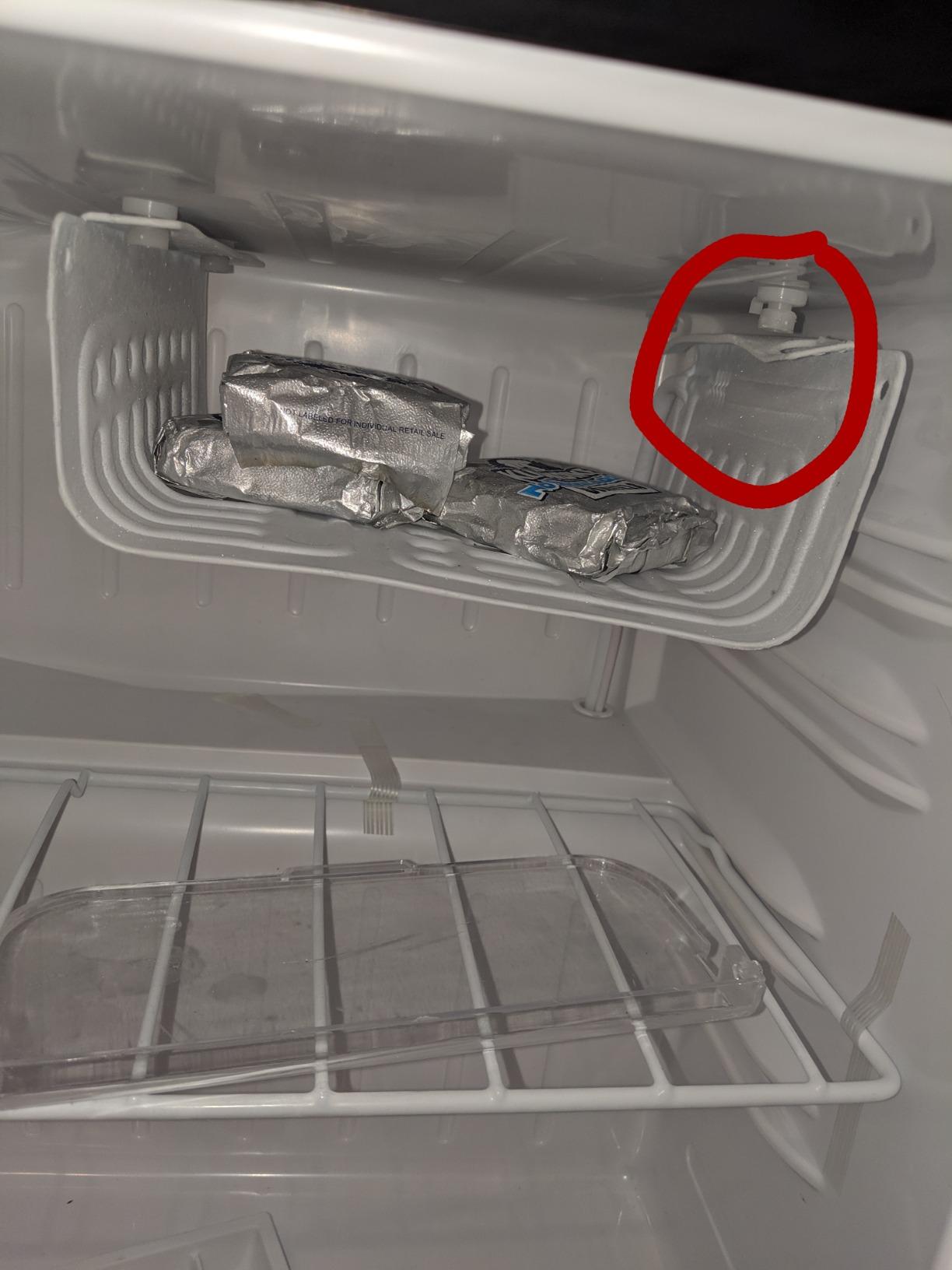 Commercial Cool 18.9 Cu. Ft. French Door Refrigerator, 33 Inch Wide Refrigerator with 2 Bottom Mount Freezer Drawers, Frost Free, LED Lighting, Digital Temperature Control, CCRF1890KW, White Customer Review Commercial Cool 18.9 Cu. Ft. French Door Refrigerator, 33 Inch Wide Refrigerator with 2 Bottom Mount Freezer Drawers, Frost Free, LED Lighting, Digital Temperature Control, CCRF1890KW, White - Customer Photo 5