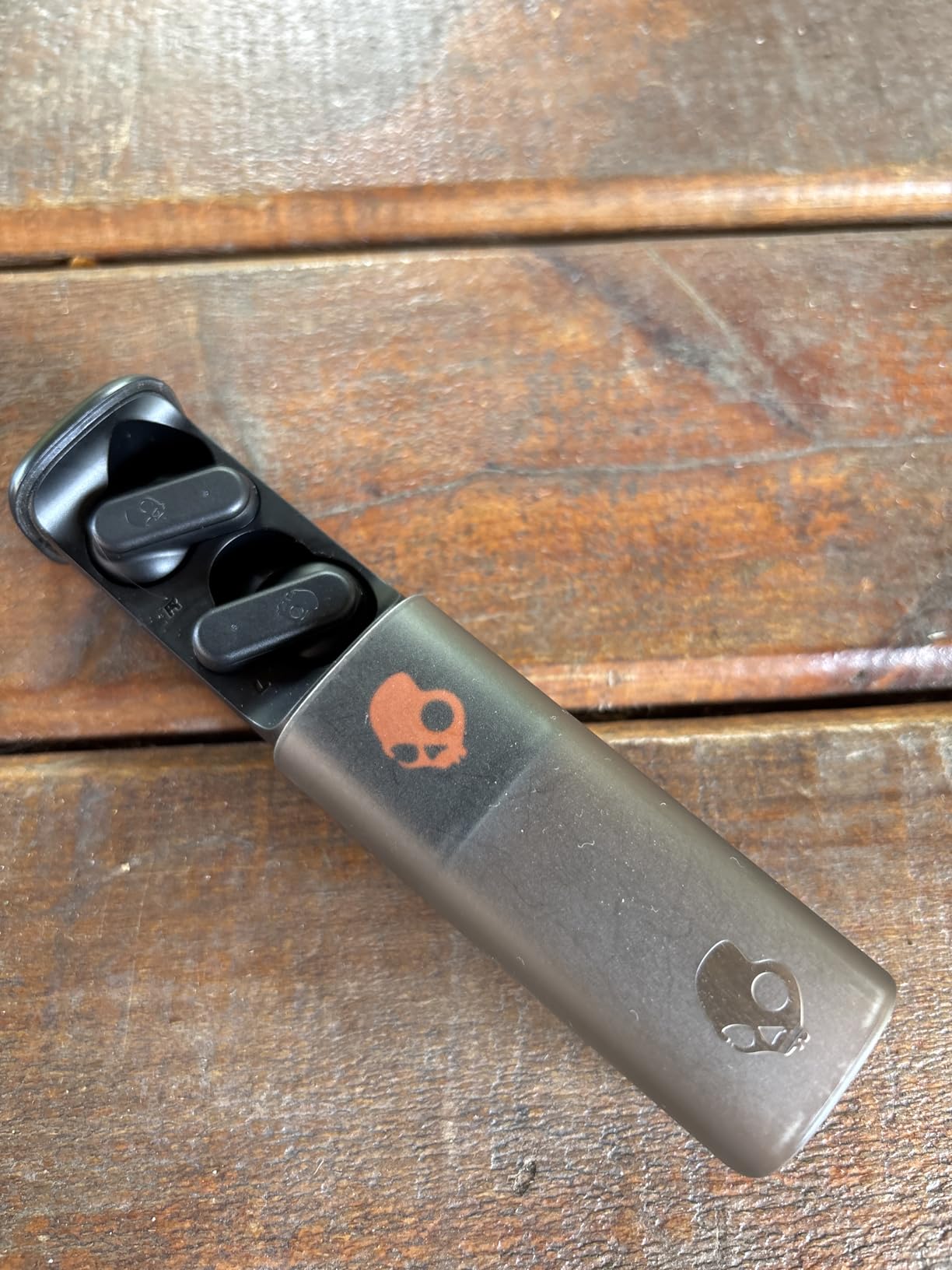 Skullcandy Dime Evo Wireless Earbuds, Bluetooth Headphones, Noise Isolating Fit, Up to 36 Hours Battery, Microphone for iPhone Android, Easy Carry with Clip-Anywhere Case - True Black - Customer Photo 1