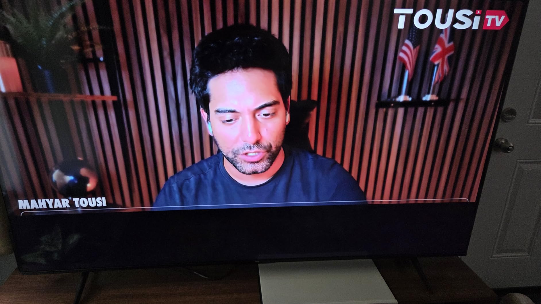 TCL 65-Inch Class Q65 QLED 4K Smart TV with Fire TV (65Q651F, 2024 Model), Dolby Vision, HDR PRO+, Dolby Atmos, Alexa Built-in with Voice Remote, Apple AirPlay 2 Compatibility, Streaming Television Customer Review TCL 65-Inch Class Q65 QLED 4K Smart TV with Fire TV (65Q651F, 2024 Model), Dolby Vision, HDR PRO+, Dolby Atmos, Alexa Built-in with Voice Remote, Apple AirPlay 2 Compatibility, Streaming Television - Customer Photo 3