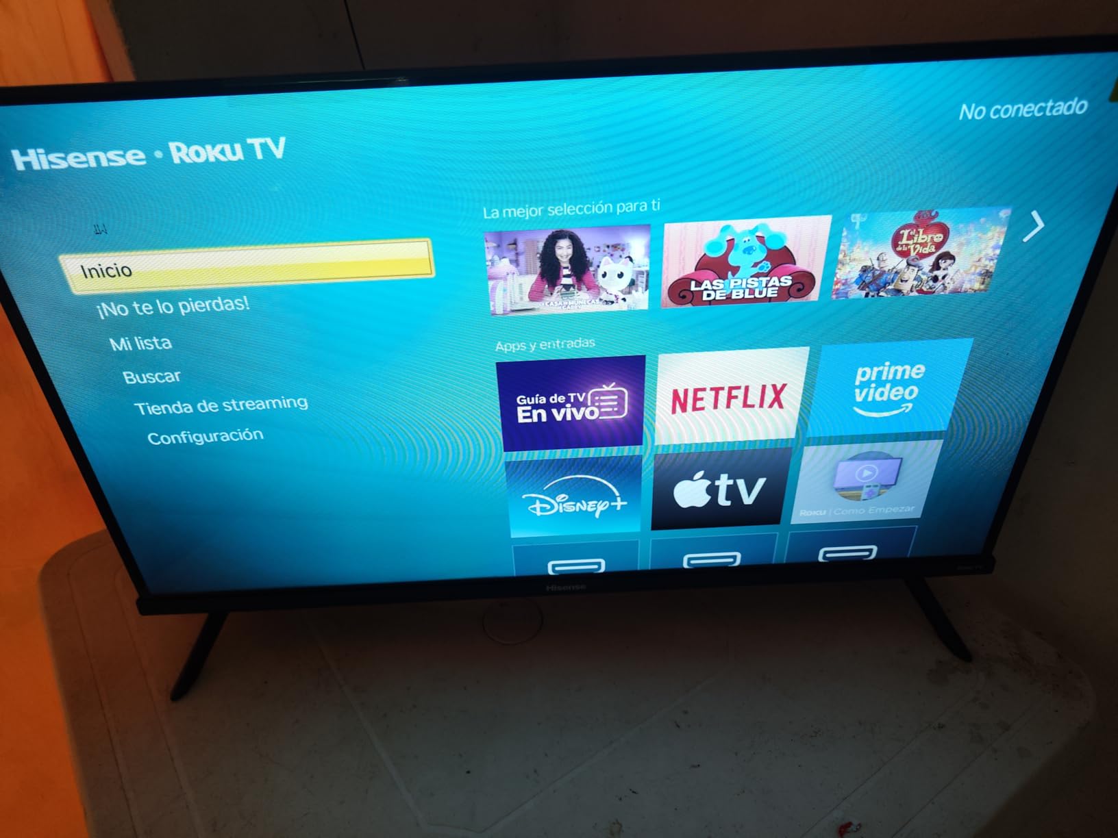 Hisense 40-Inch Class A4 Series FHD 1080p Smart Roku TV with Alexa Compatibility (40A4NR) - Dolby Audio, Slim Bezel Design, Google Assistant - Customer Photo 2