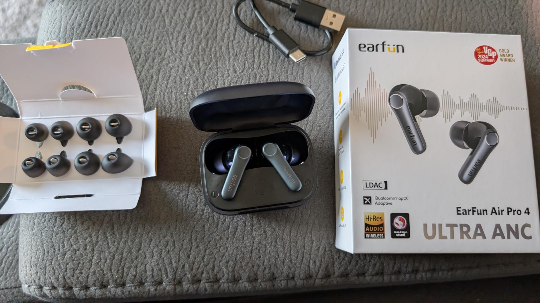 EarFun Air Pro 4 Adaptive Hybrid Noise Canceling Wireless Earbuds, Qualcomm Snapdragon Sound, aptX™ Lossless, 6 Mics AI CVC 8.0 Call, LDAC Hi-Res Audio, 52H Playtime, Bluetooth 5.4, in-Ear Detection - Customer Photo 4