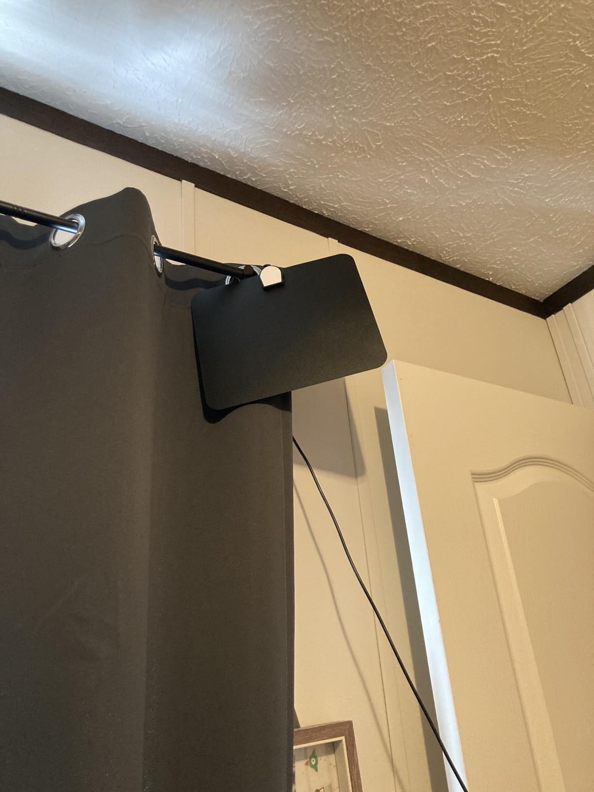 TV Antenna Indoor Long Range 900 Miles, Supports 4K 1080p Smart TV Signal Reception with Signal Amplifier 16ft HDTV Coax Cable - Customer Photo 1