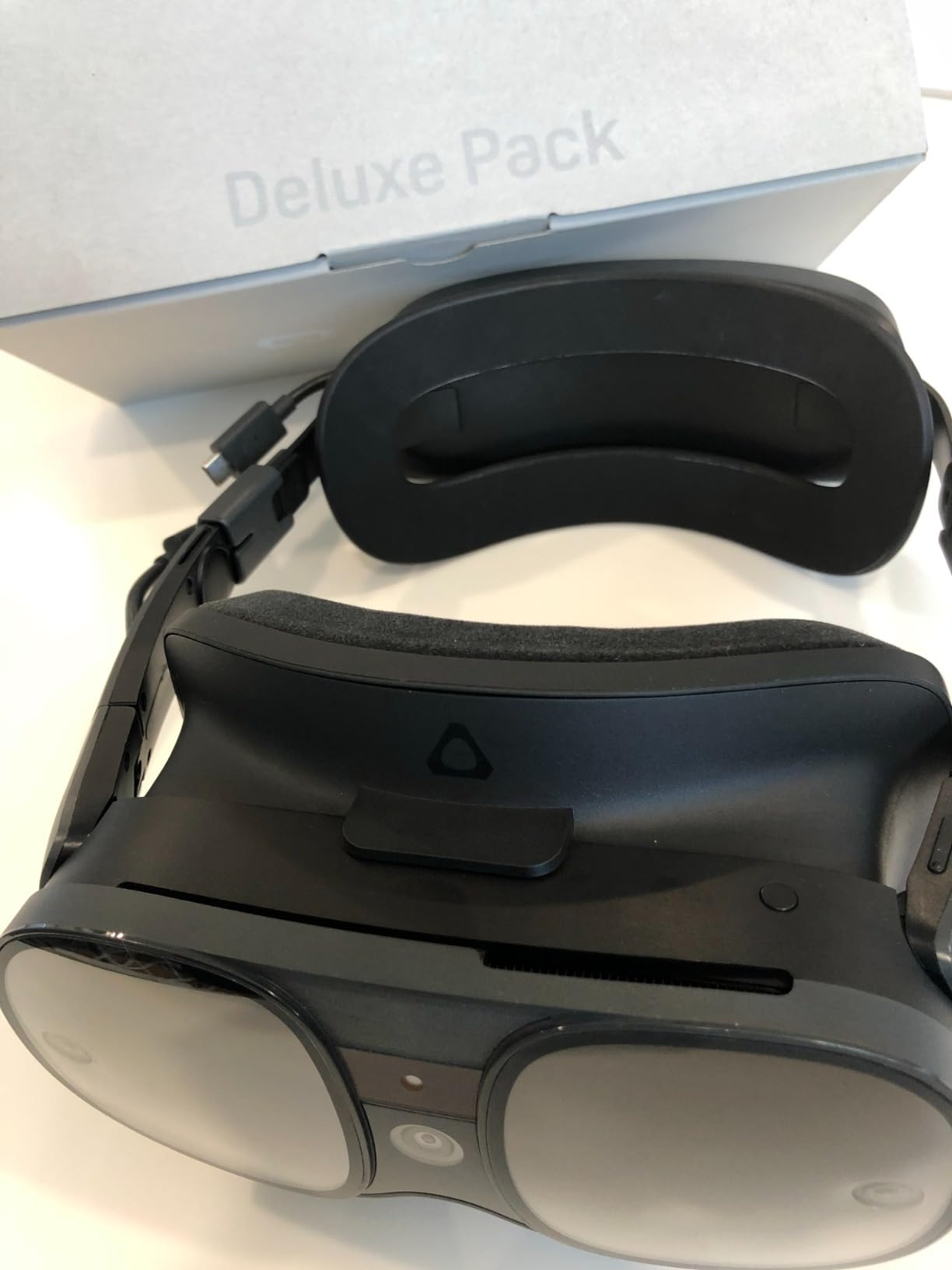 HTC Vive XR Elite with Deluxe Pack — Mixed Reality and PC VR Headset + Controllers - Customer Photo 1