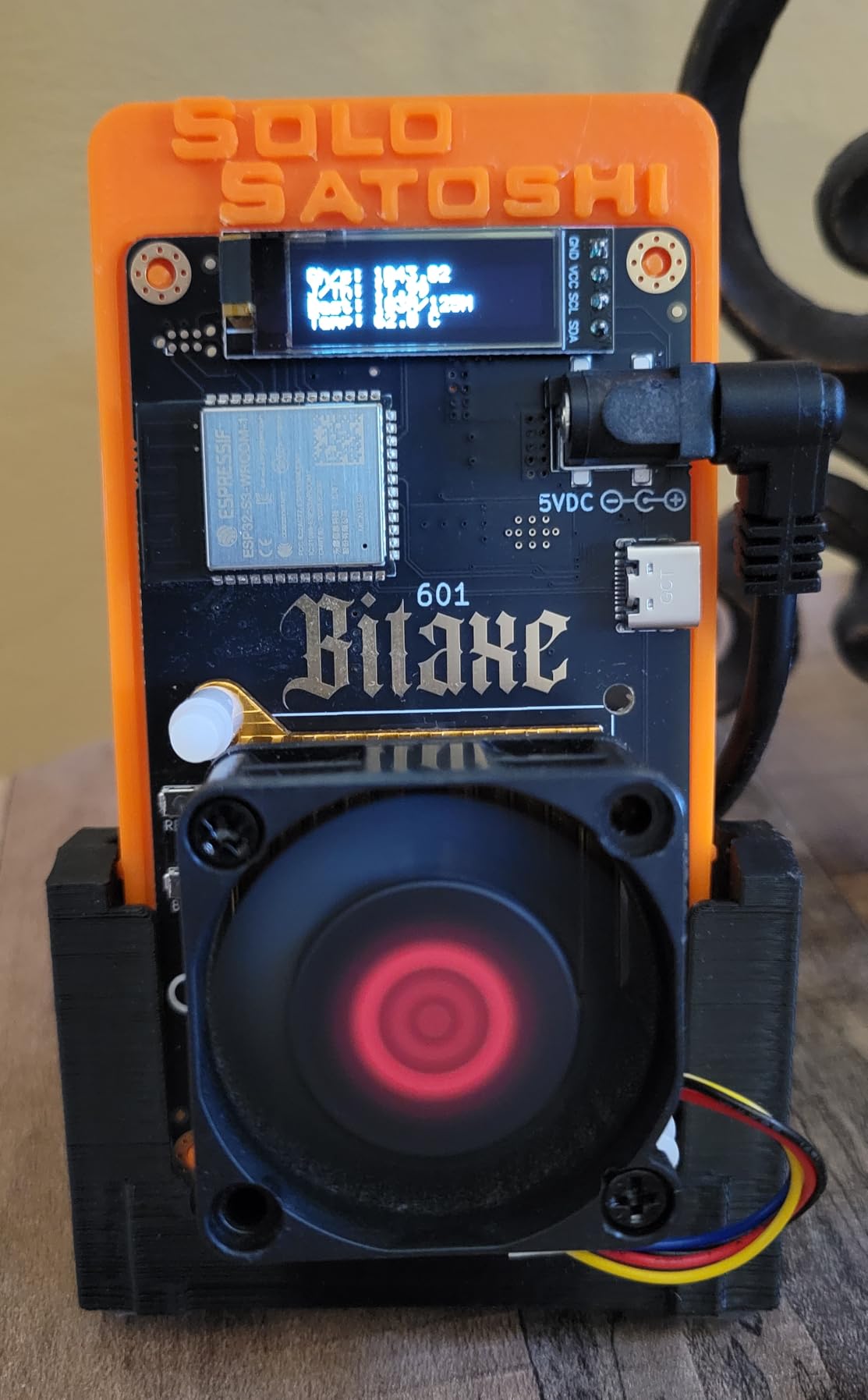 Bitaxe Gamma 602 Bitcoin Solo Miner with Dark Horse Upgraded Heatsink - 1.2TH/s BM1370 ASIC, Wi-Fi, Plug & Play - Assembled in USA with All Accesories Included - Solo Satoshi - Customer Photo 1