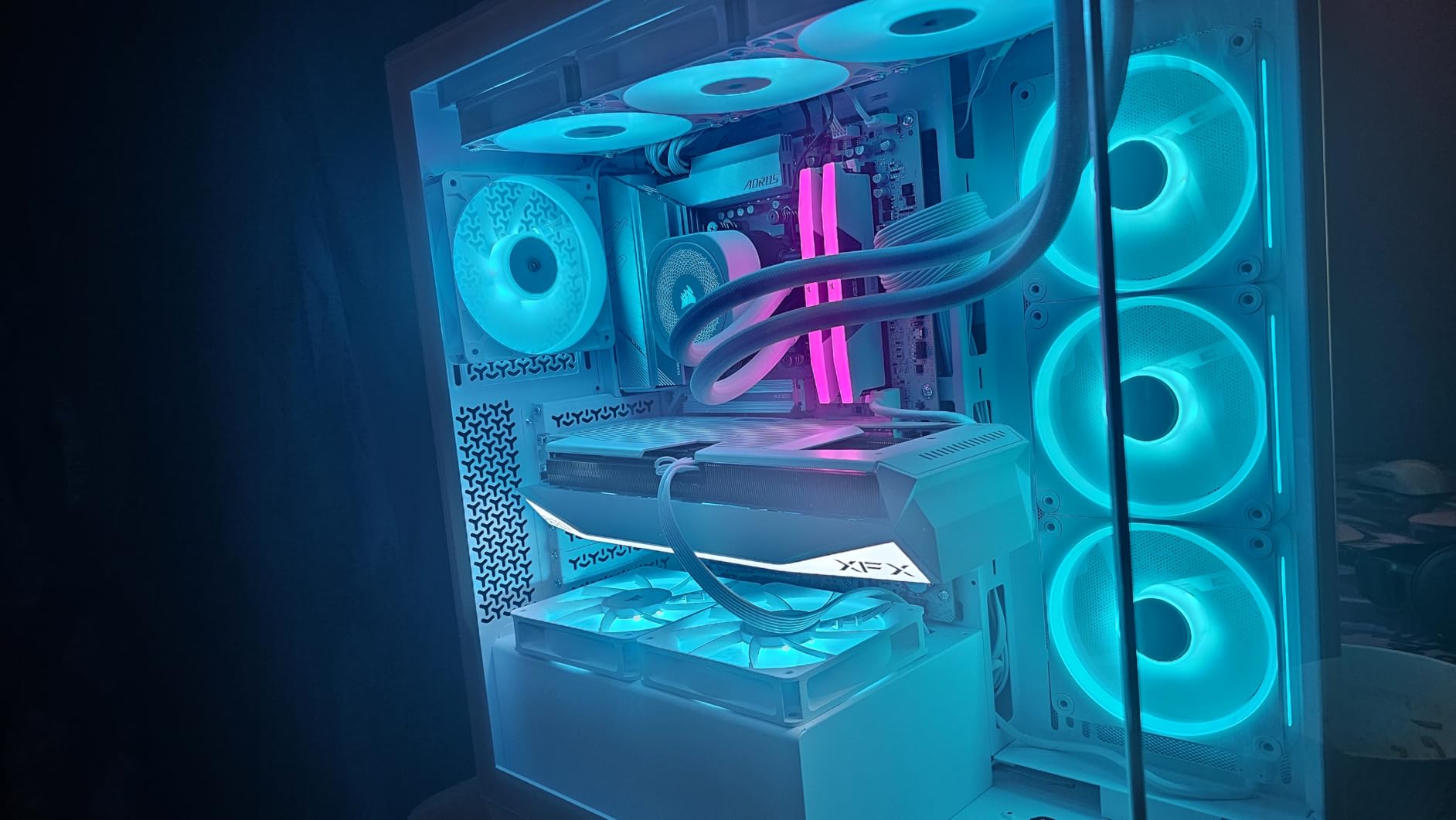 AMD Ryzen™ 5 9600X 6-Core, 12-Thread Unlocked Desktop Processor - Customer Photo 3