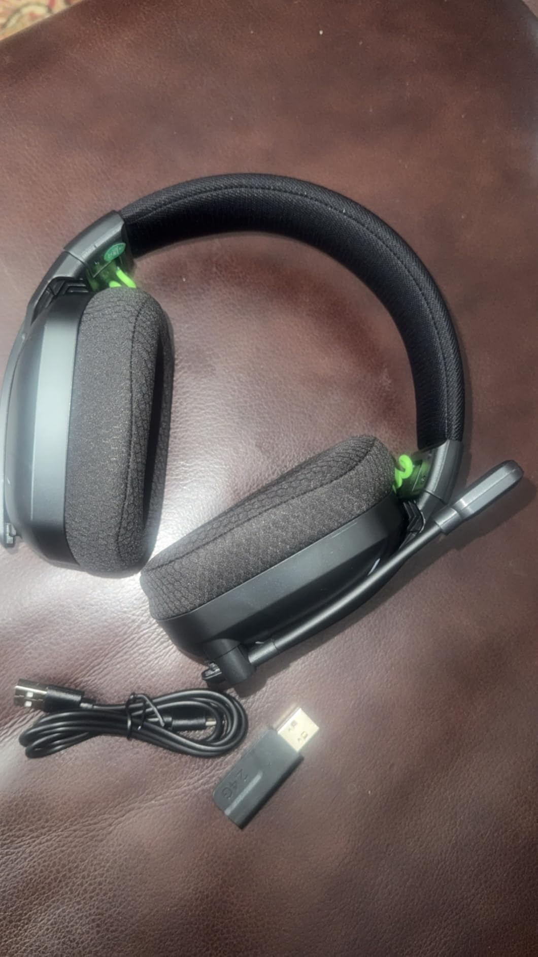 Wireless Gaming Headsets for PC, PS5, PS4, Switch, Mac, 2.4GHz Wireless Gaming Headphone with ENC Noise Canceling Microphone, Bluetooth 5.4, Cool Lighting, 50H Battery, 50mm Drivers - Customer Photo 1