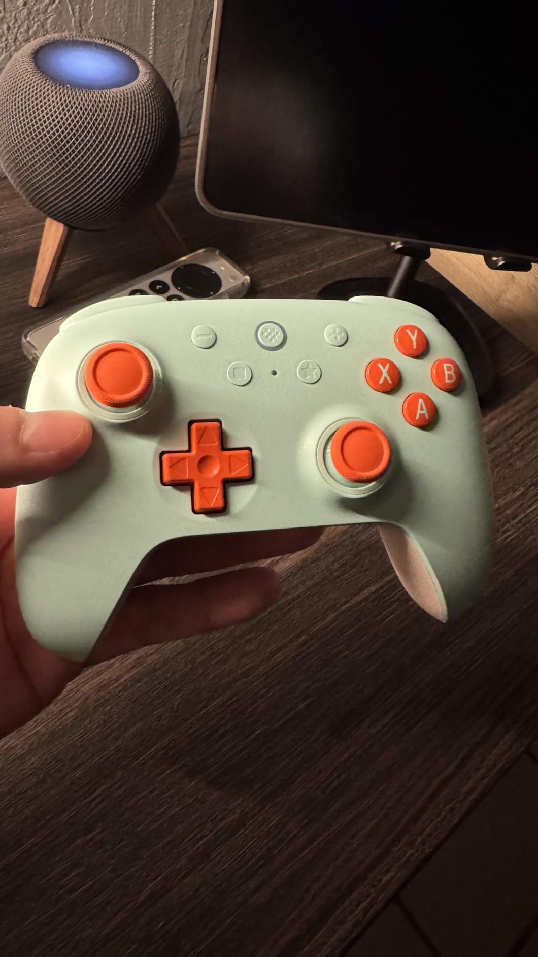 8BitDo Ultimate 2C Wireless Controller for Windows PC and Android, with 1000 Hz Polling Rate, Hall Effect Joysticks and Triggers, and Remappable L4/R4 Bumpers (Green) customer photo 1