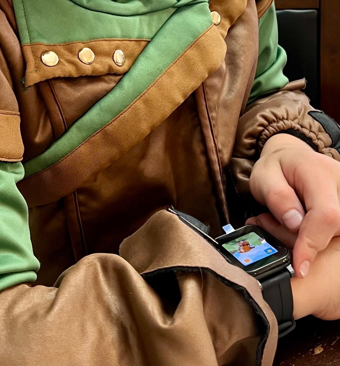 Gabb Watch 3e - Smart Watch for Kids, GPS Tracker, No Social Media or Internet, Fees Required (Dark Gray) - Customer Photo 1