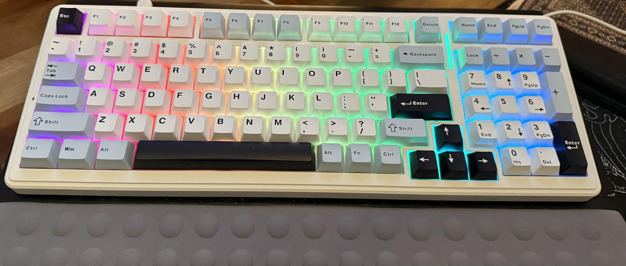 AULA F99 Wireless Mechanical Keyboard,Tri-Mode BT5.0/2.4GHz/USB-C Hot Swappable Custom Keyboard,Pre-lubed Linear Switches,RGB Backlit Gaming Keyboards for PC/Tablet/Xbox/PS4/PS5 - Customer Photo 2